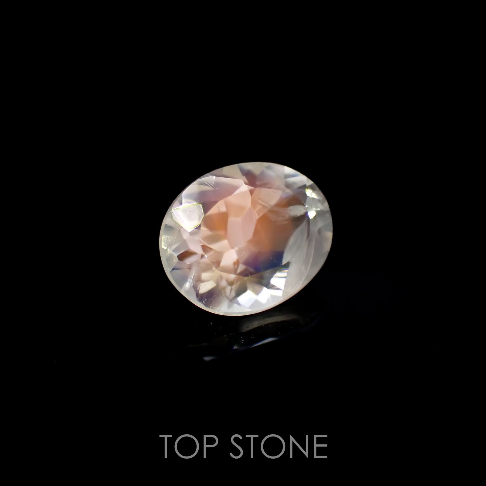 レインボームーンストーン(宝石名ラブラドライト)タンザニア産 1.11ct 識別済[220716858]8x6.4mm前後