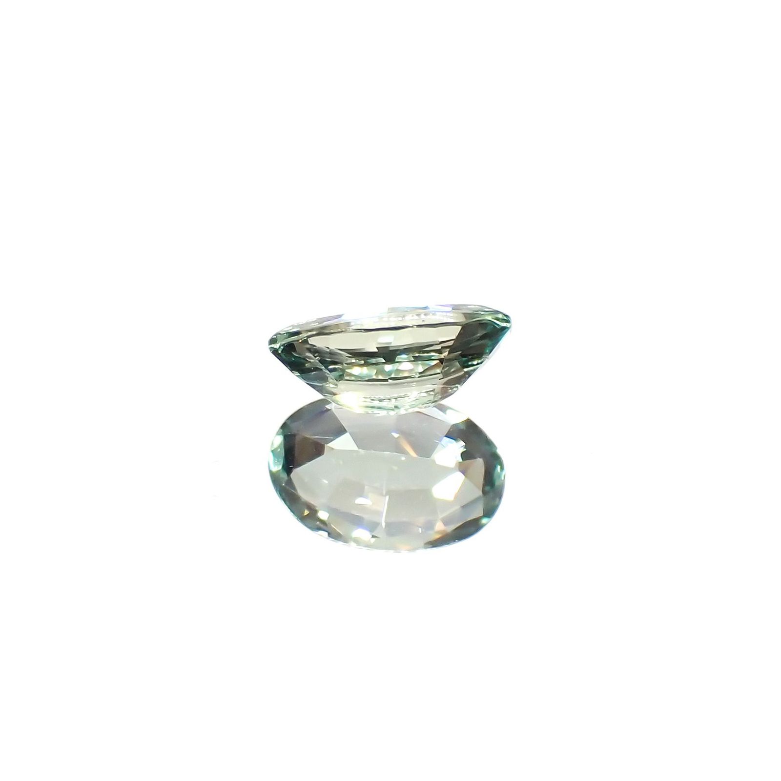 アレキサンドライト(宝石名アレキサンドライト)ブラジル産 GIA鑑付 0.50ct / 6.1x4.13mm前後 [230823160]