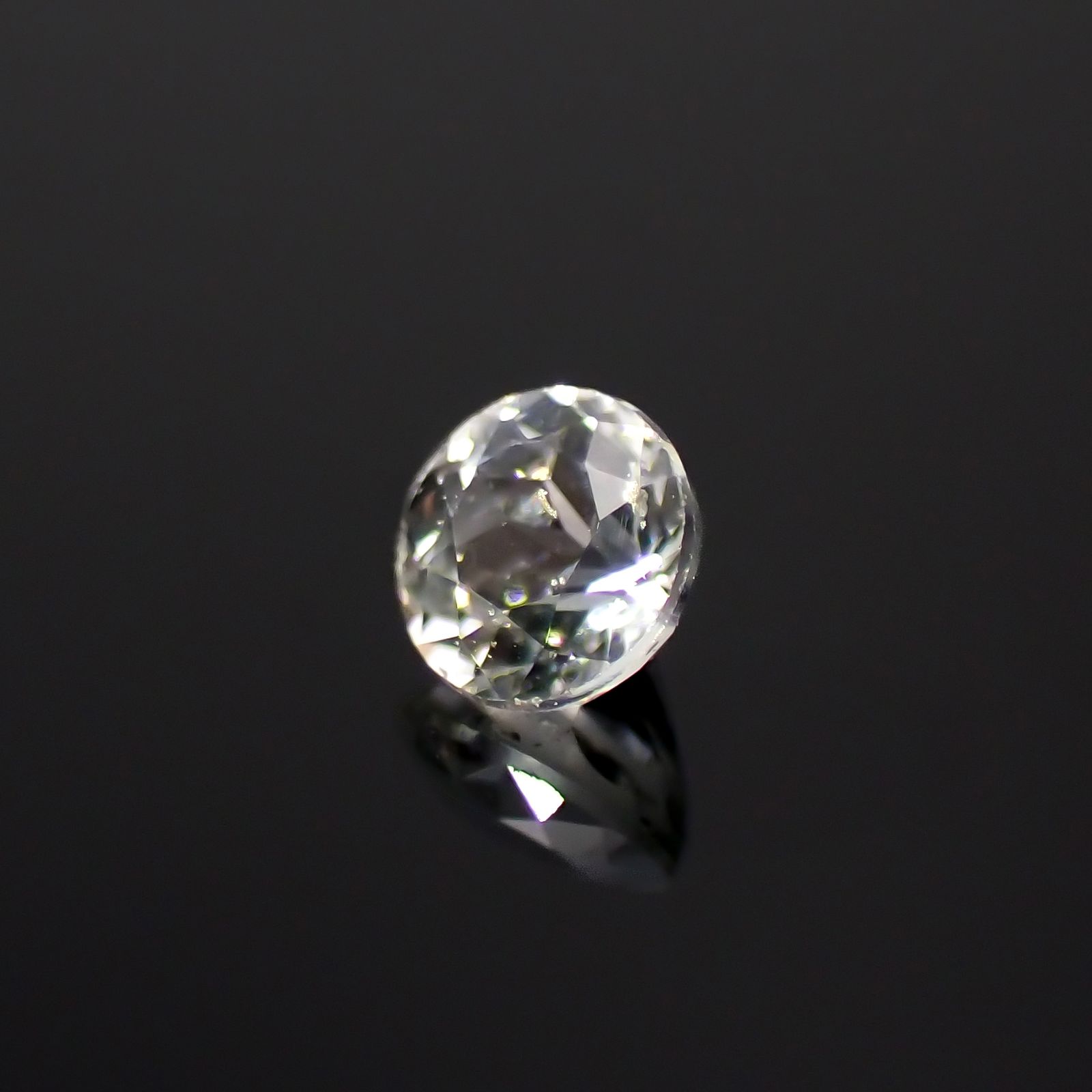リューコガーネット ビルマ産 0.089ct[230923492]2.5x2.5mm前後