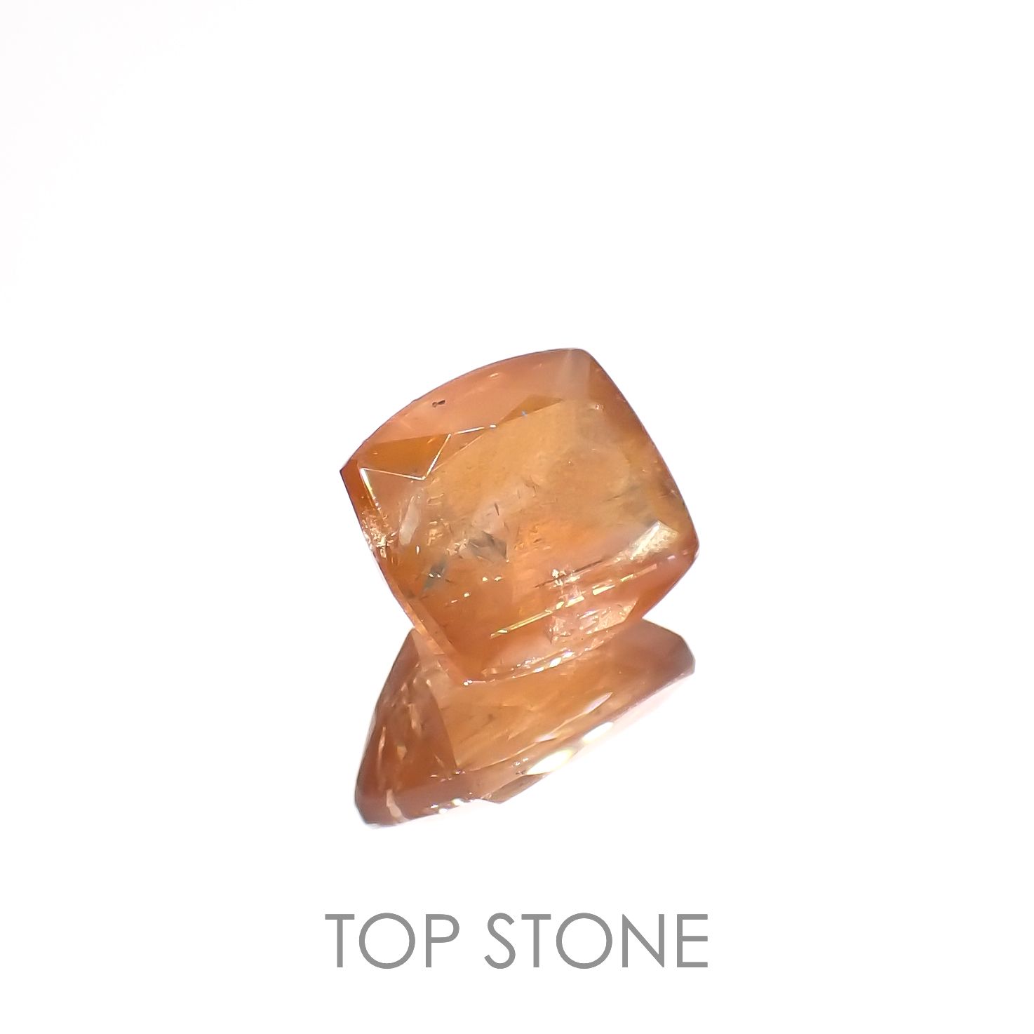 サンストーンスキャポライト(宝石名シーン・スキャポライト)タンザニア産 2.60ct 識別済[221219274]9.2x8.1mm前後
