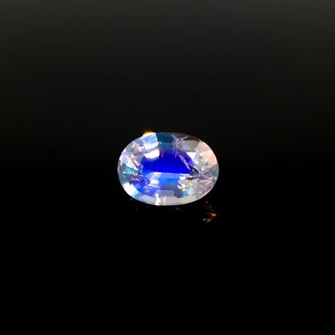 レインボームーンストーン(宝石名ラブラドライト)マダガスカル産 1.517ct ソ付(彩珠)[240326937]8.7x6.5mm前後