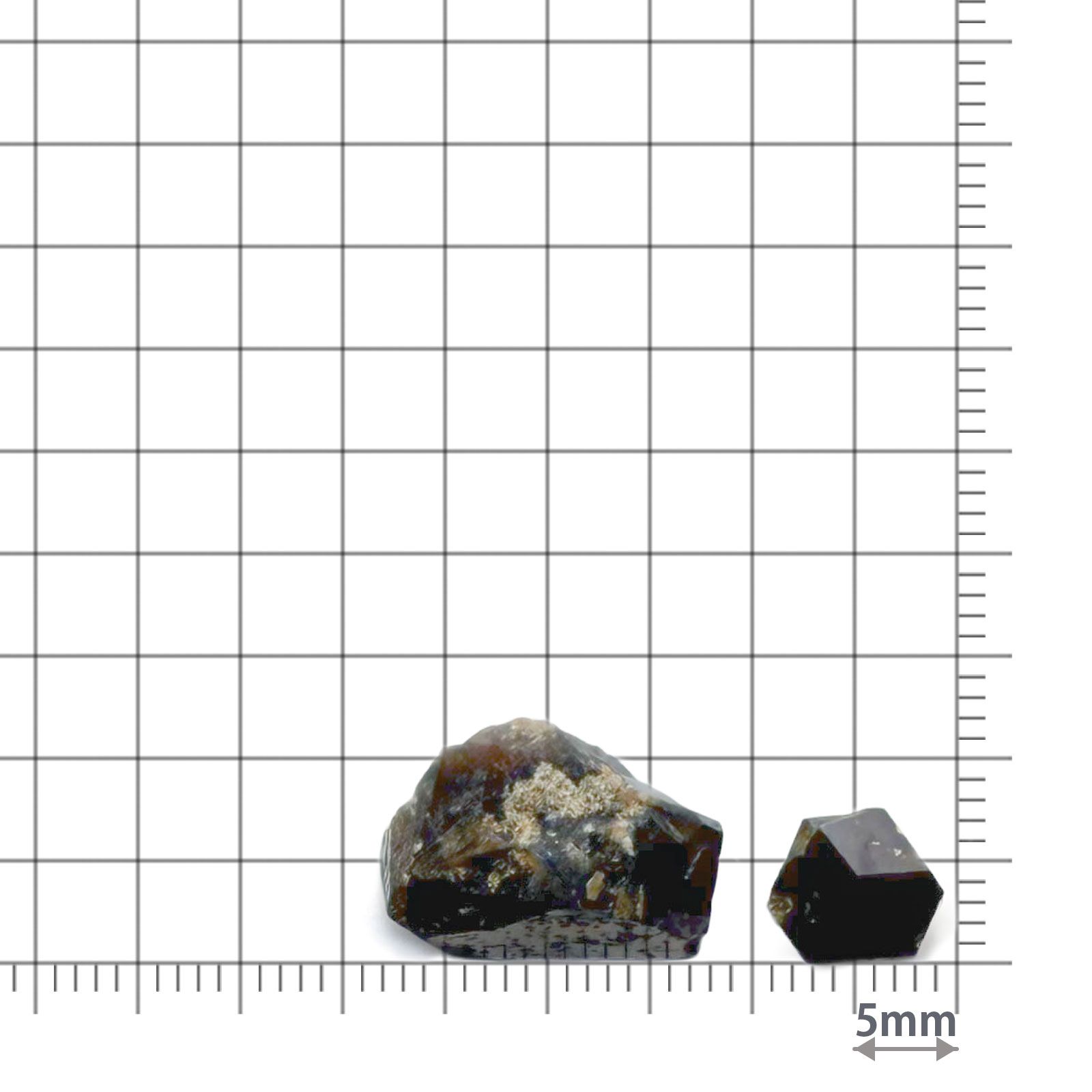 レインボーガーネット原石2個セット 日本・奈良県産 17.47ct(2pcs合計) / 7.7-16.1x8.0-12.5mm前後 [260432074]