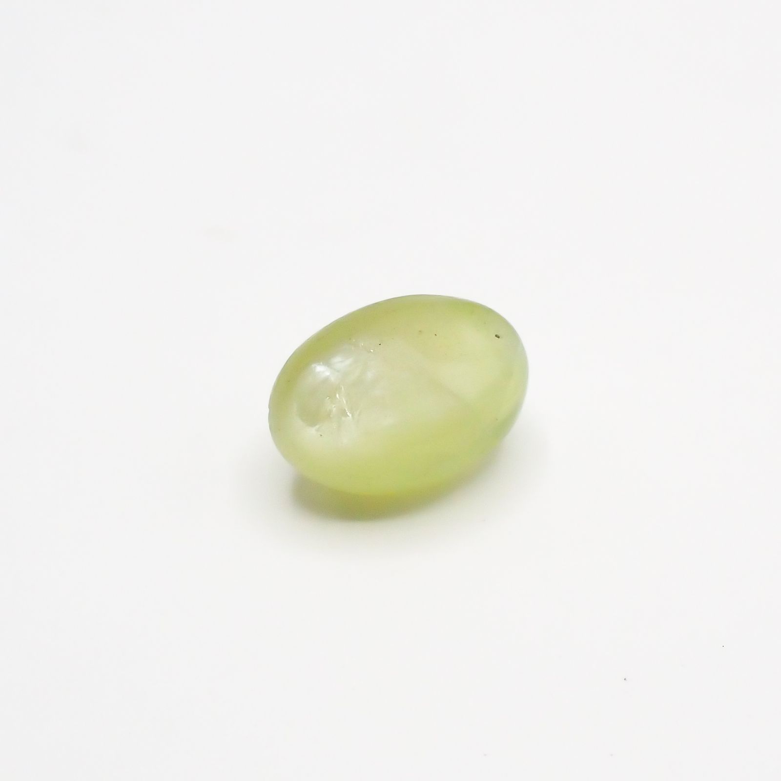 クリソベリルキャッツアイ(宝石名クリソベリル・キャッツアイ) スリランカ産 1.835ct ソ付(彩珠)[210711481]7.5×5.1mm前後