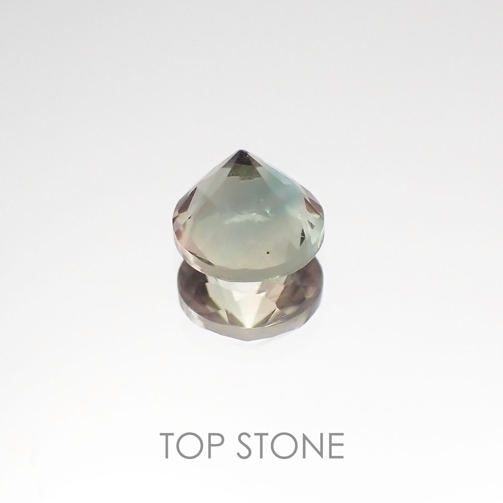 バイカラーオレゴンサンストーン アメリカ産 ルース 0.52ct[20107098]5.1×5.1mm前後