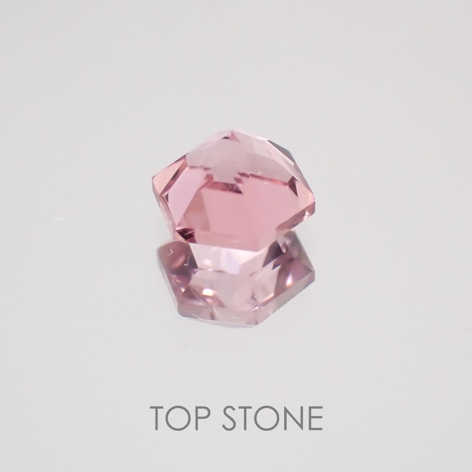 ◇ヘキサゴンカット◇ピンクトルマリンSA(宝石名トルマリン) ブラジル/アフリカ産 0.32ct 識別済[21029155]3.9×3.9mm前後
