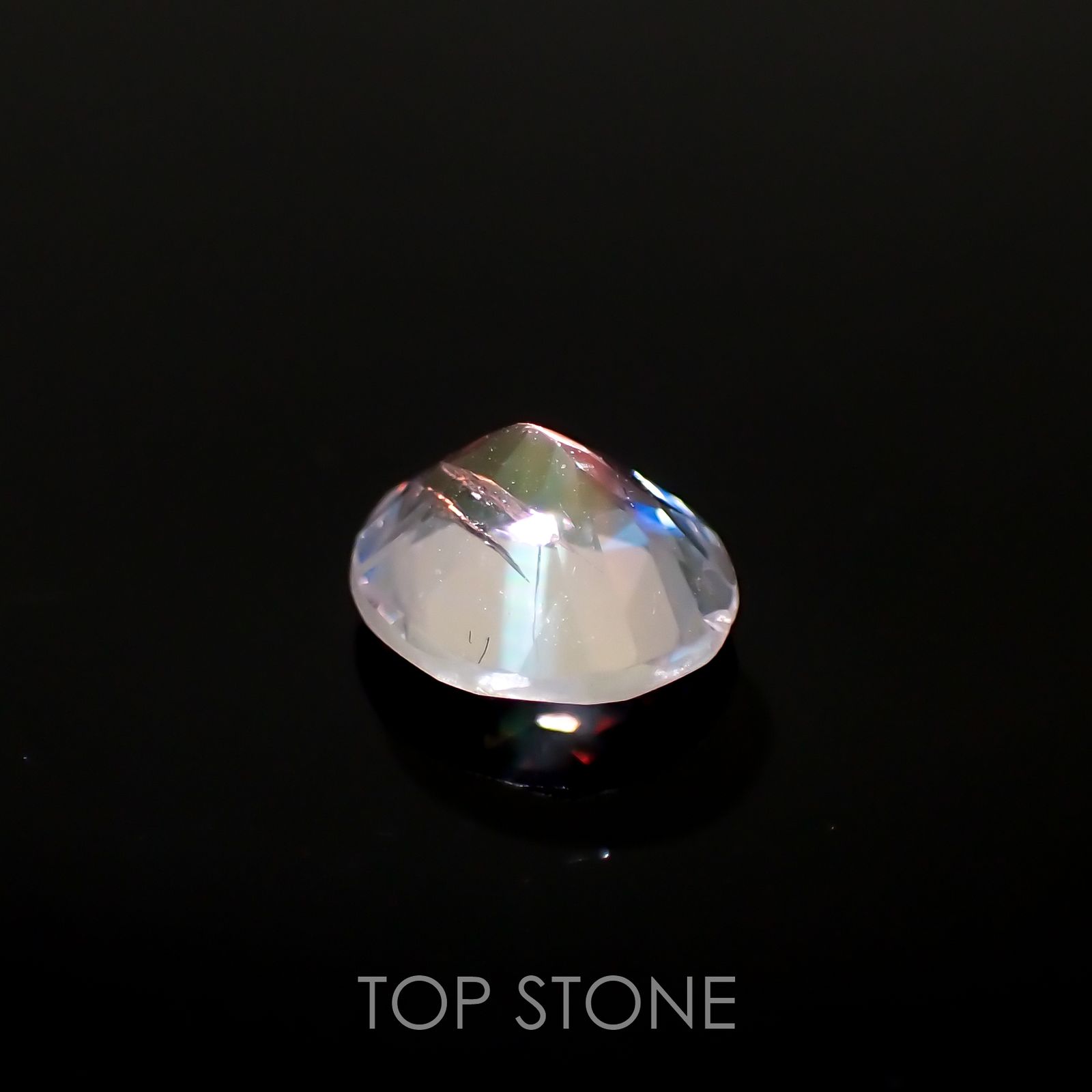 レインボームーンストーン(宝石名ラブラドライト)タンザニア産 0.81ct 識別済[220115450]6.6x6mm前後