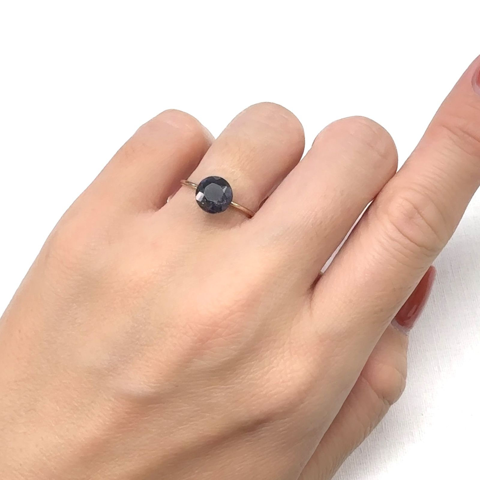 ブラッドショットアイオライト インド産 1.30ct [241129463]7.6x7.3mm前後