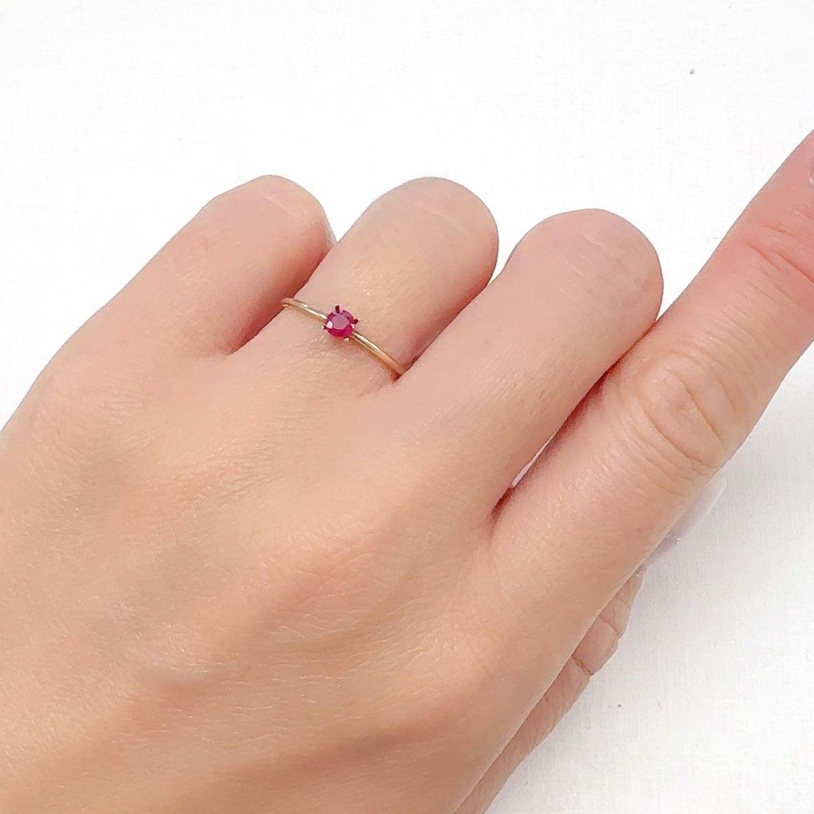ルビー ビルマ産 0.22ct[240628049]3.3x3.2mm前後
