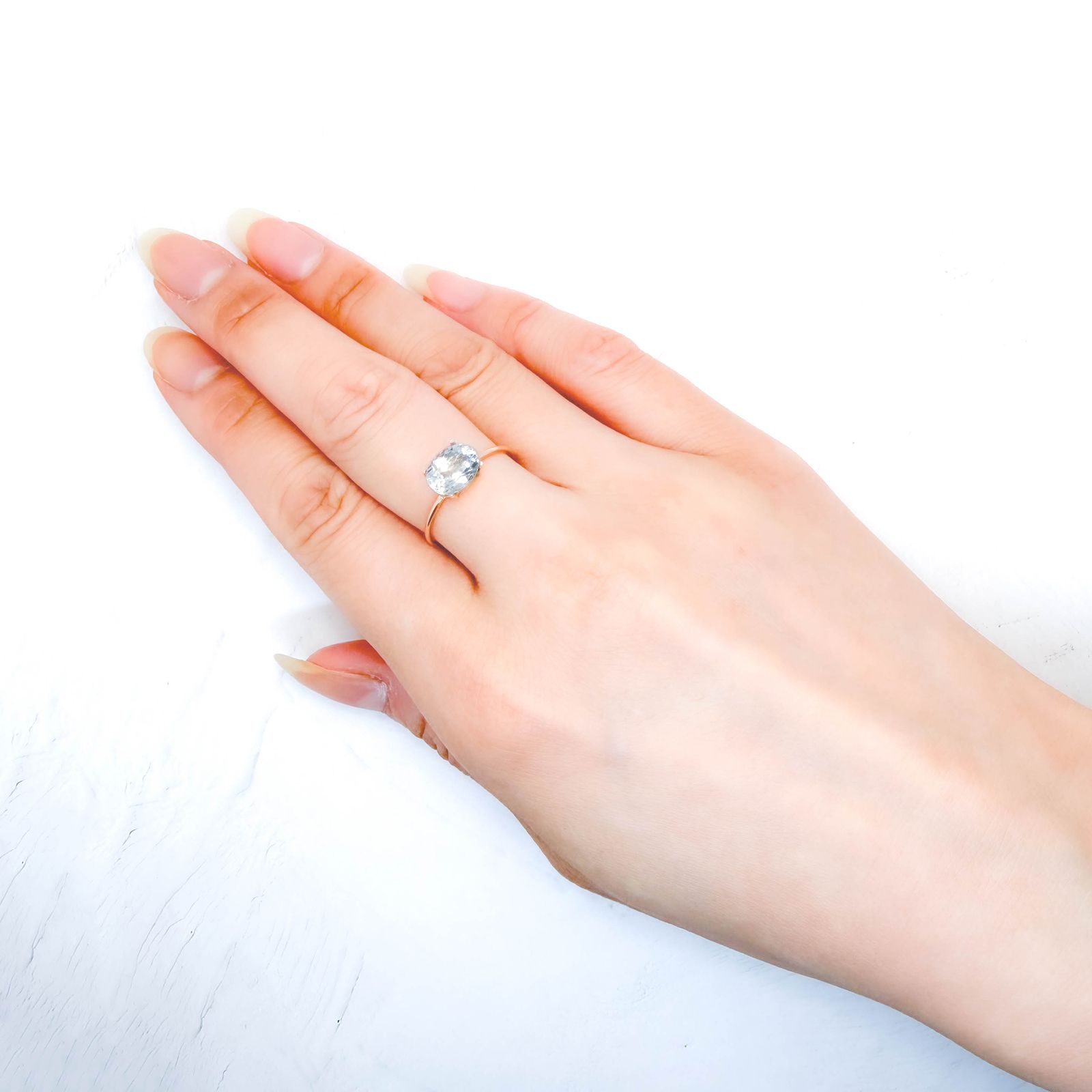 シルバーアパタイト フルオレッセンス アフリカ産 識別済 1.58ct / 8.1x6.2mm前後 [260632507]