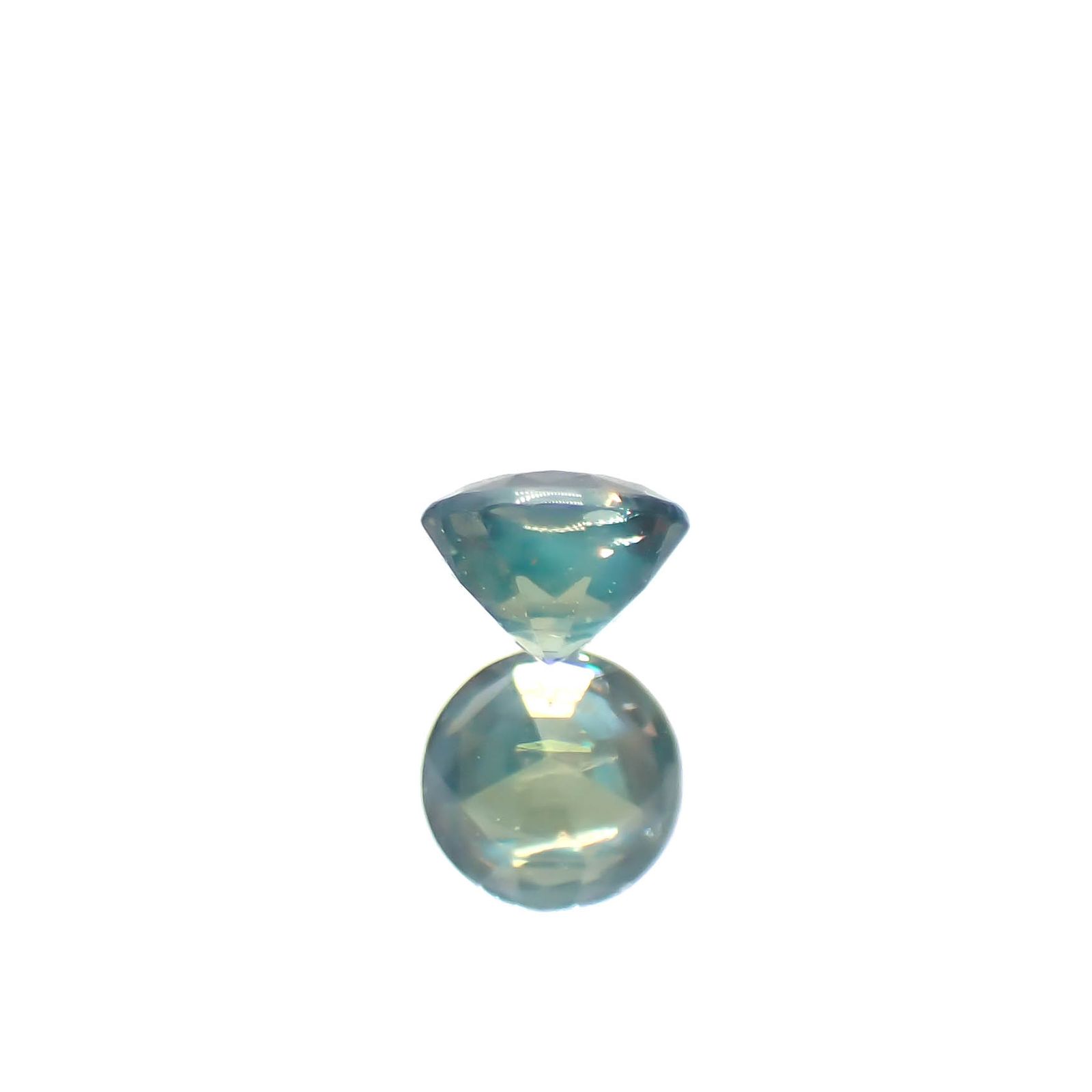 シルキーアレキサンドライト ブラジル・ミナスジェライス州ヘマチタ鉱山産 0.12ct[240627967]2.9x2.9mm前後