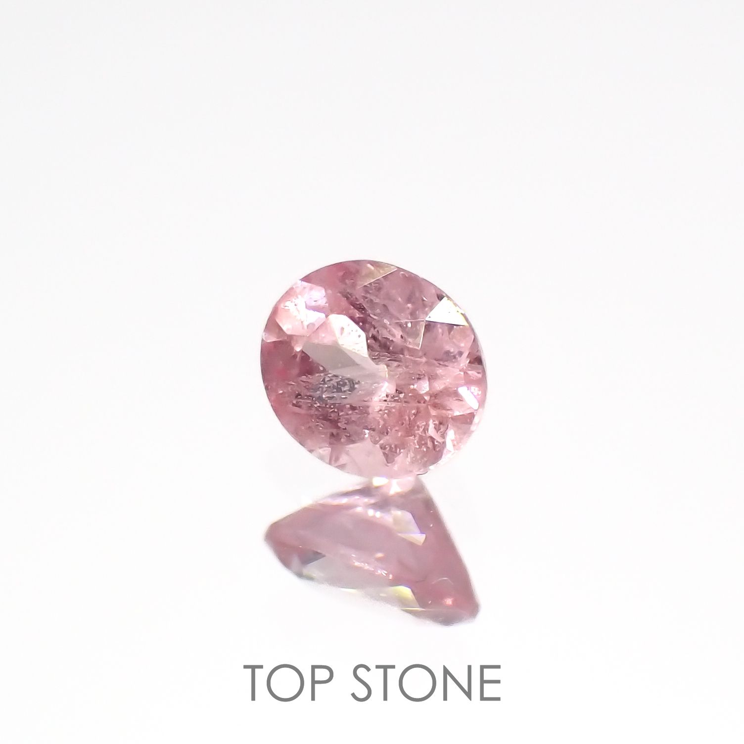 ピンクサファイア(宝石名サファイア)タンザニア・ウィンザー産 0.25ct 識別済[220616165]3.9x3.4mm前後