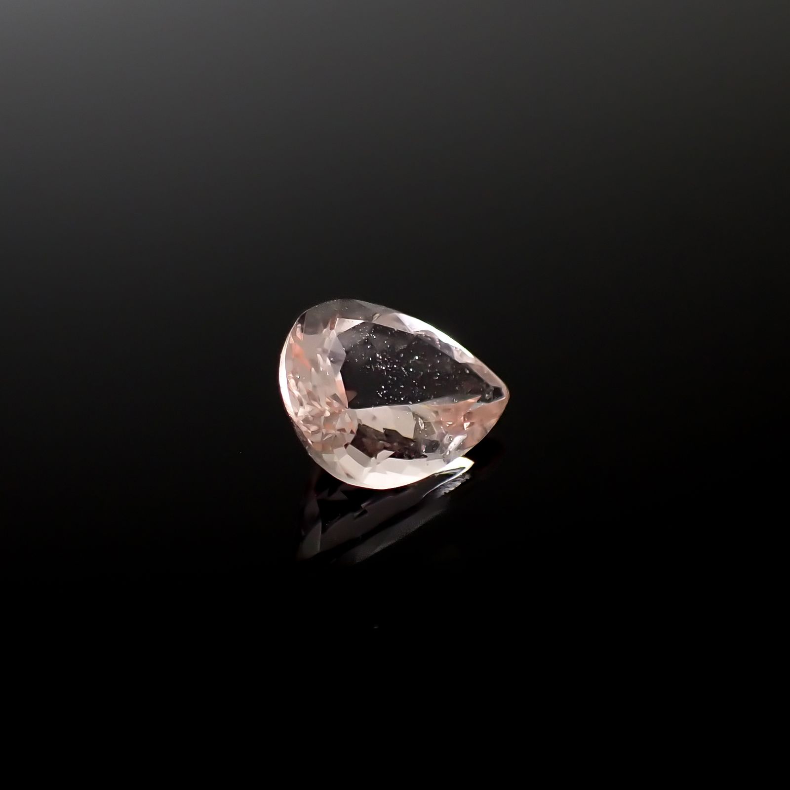 モルガナイト ナイジェリア産 0.93ct[240427163]8.2x6.3mm前後
