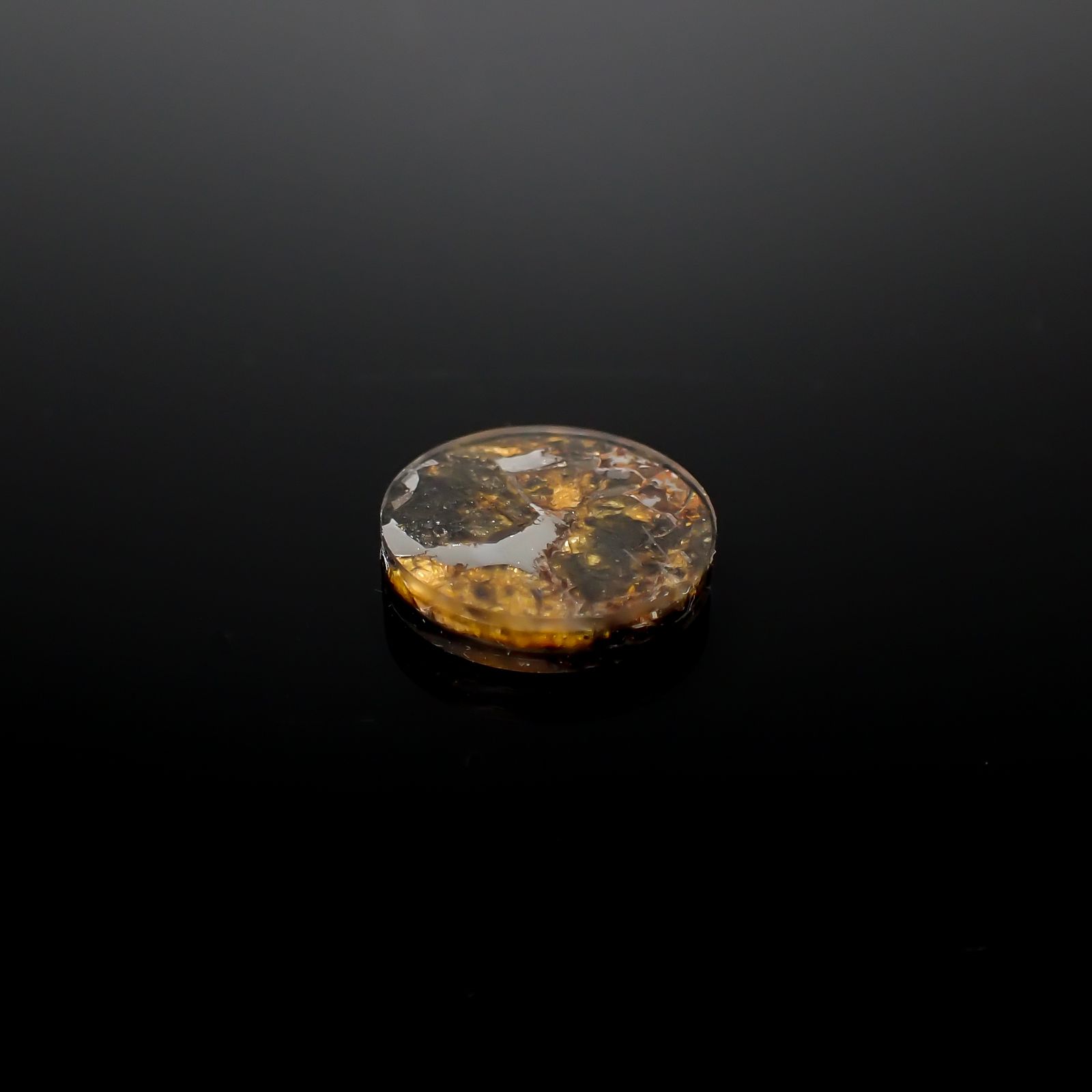 パラサイト隕石Sericho トリプレット 発見地:ケニア 3.25ct[240527654]11.9x11.9mm前後