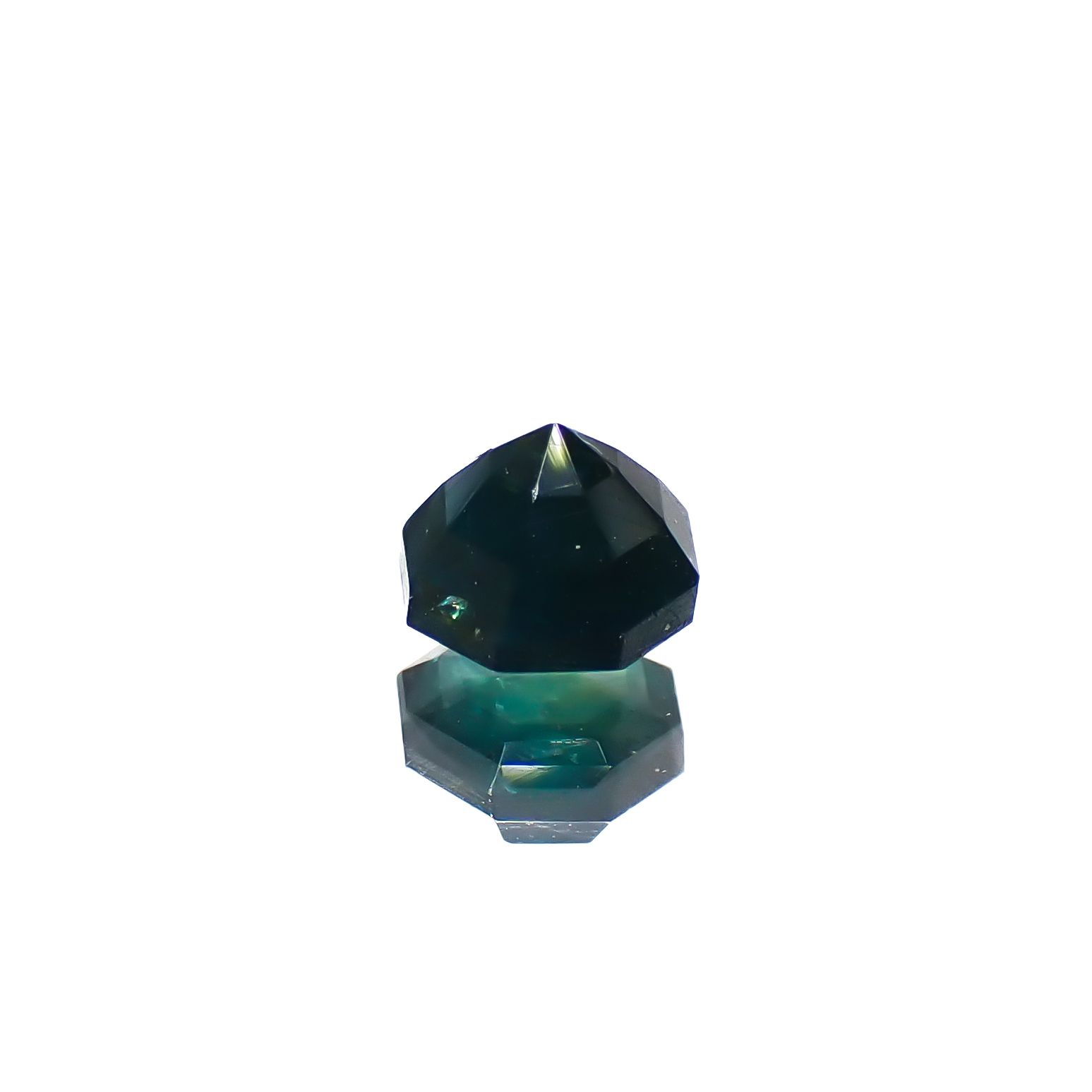 ◇オクタゴンカット◇グランディディエライト(宝石名グランディディエライト)マダガスカル産 0.42ct 識別済[240628319]4.2x4.1mm前後