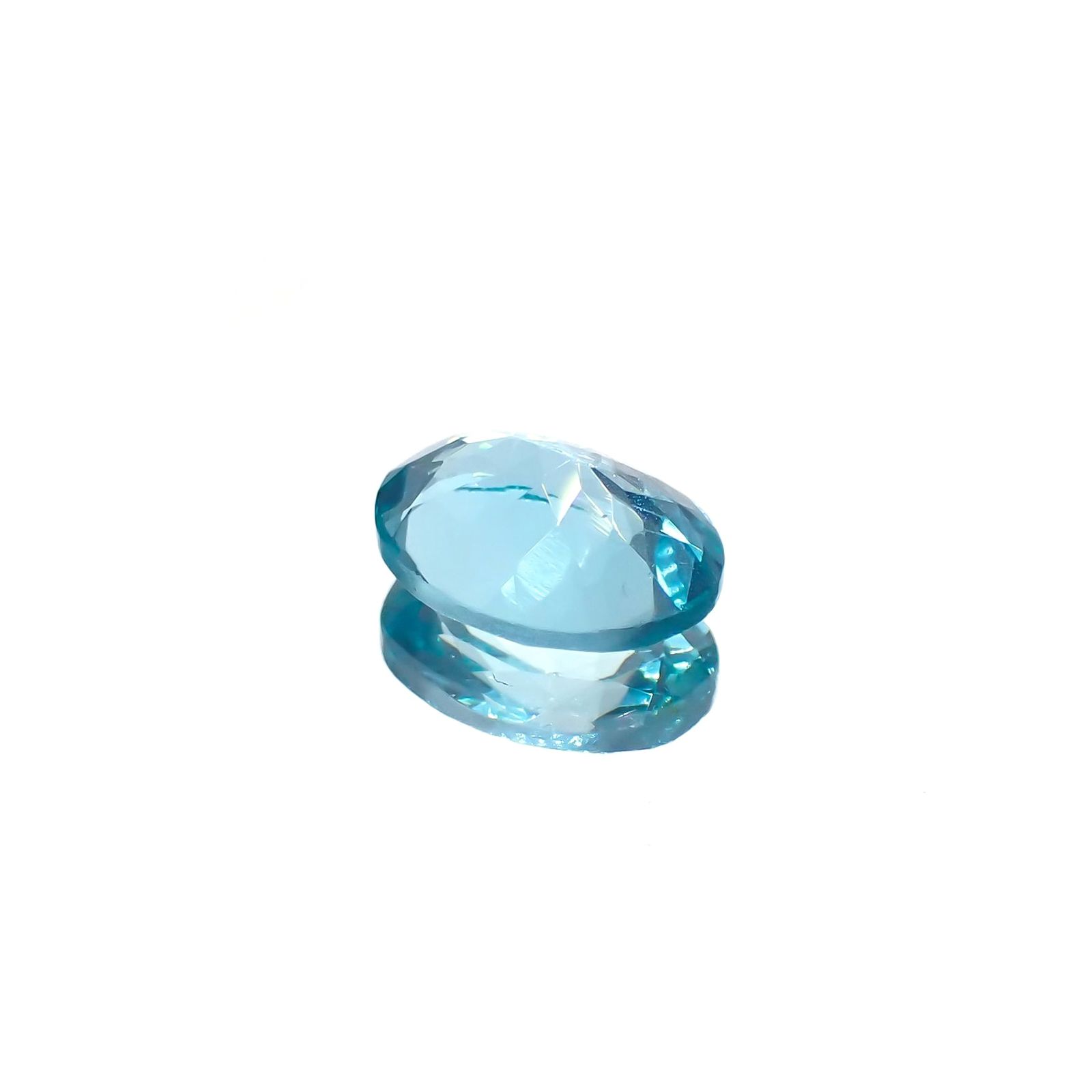アパタイト(宝石名アパタイト)ブラジル産 識別済 1.28ct / 8x6.1mm前後 [251021342]