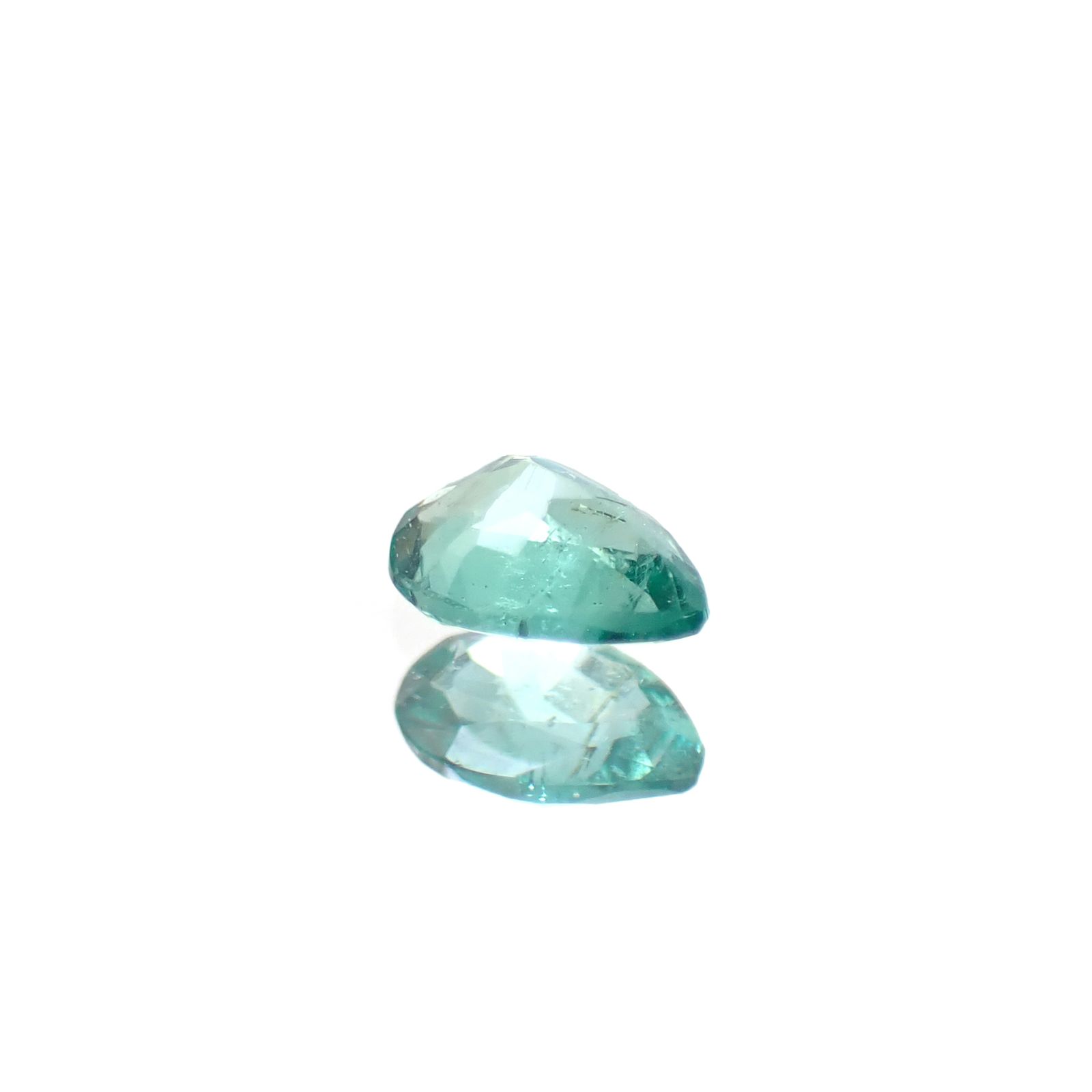ブルーエメラルド(ブルーグリーンベリル) ザンビア産 0.22ct [250430290]4.8x3.7mm前後