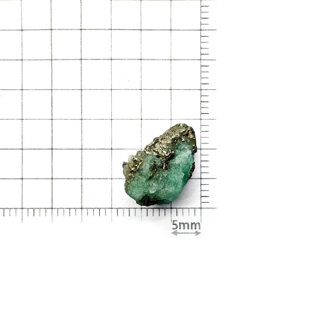 エメラルド 原石 コロンビア産 7.65ct[240427244]15.4x9.4mm前後