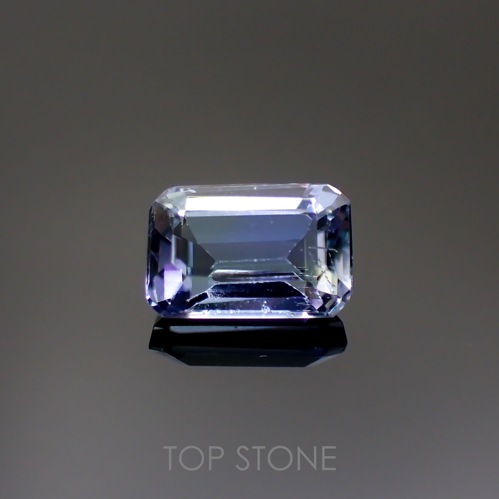 パーティカラータンザナイト(宝石名パーティカラード・タンザナイト) タンザニア産 2.003ct ソ付(彩珠)[20062919]8.7×5.8mm前後