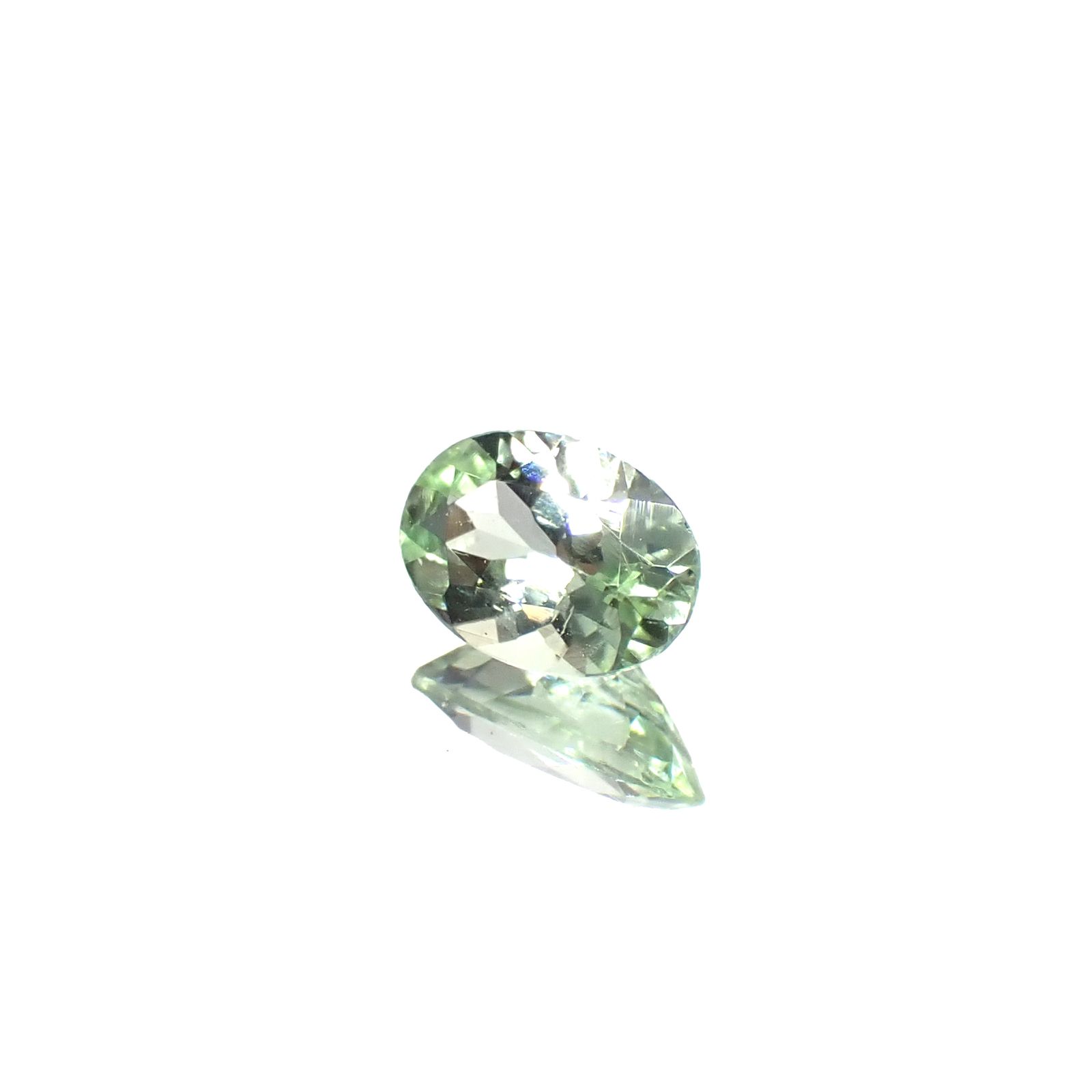 ミントペリドット パキスタン/ノルウェー産 0.42ct [250730638]6.1x4.1mm前後