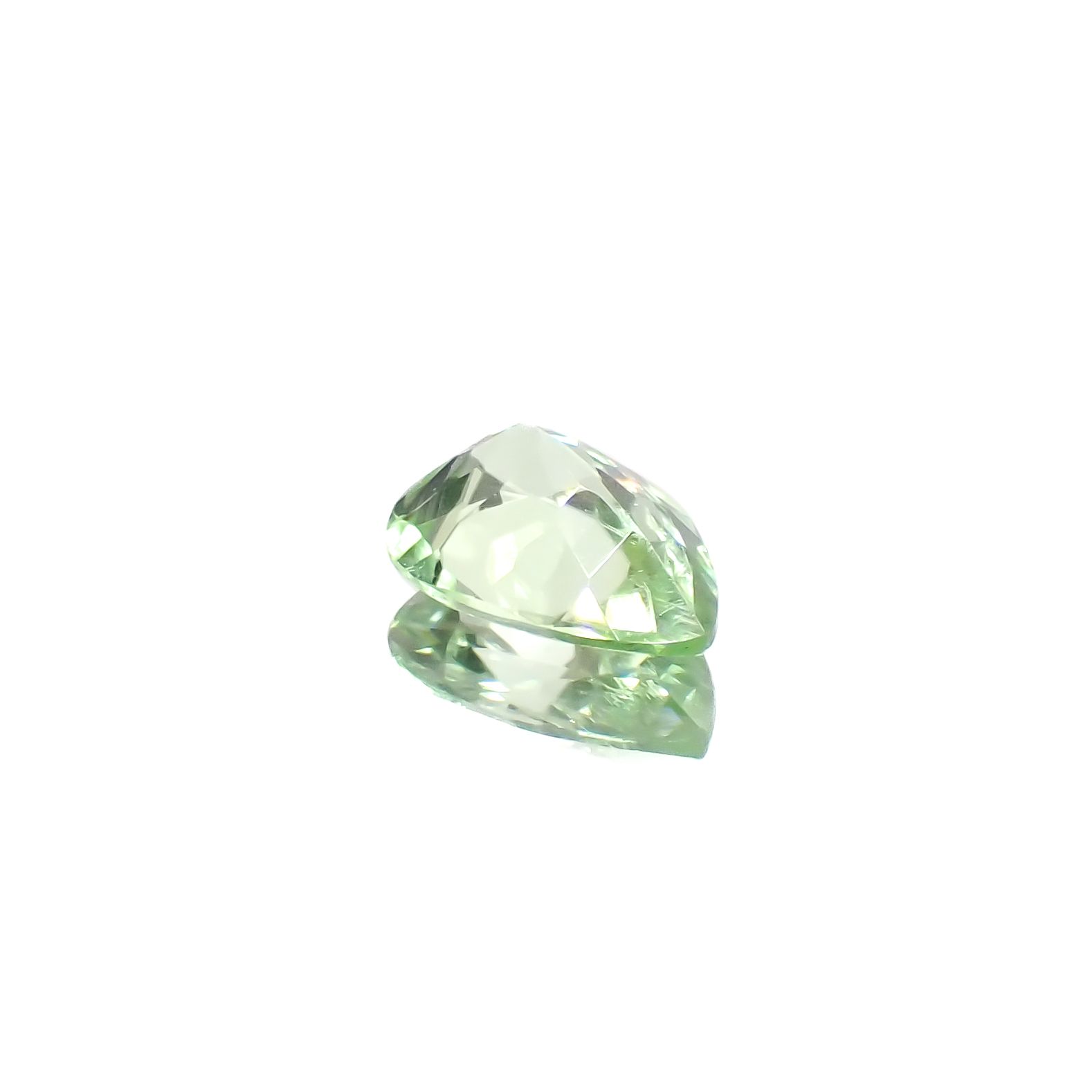ミントペリドット パキスタン/ノルウェー産 0.92ct[240728557]8x5.9mm前後