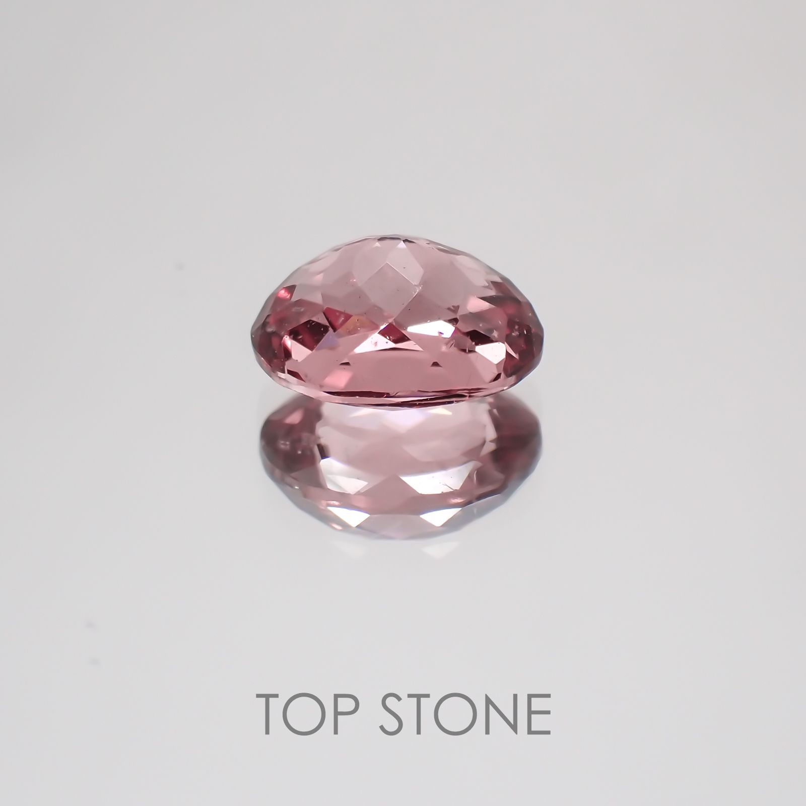 マラヤガーネット(宝石名ガーネット) タンザニア・マヘンゲ産 1.51ct 識別済[20052452]7.3×5.7mm前後