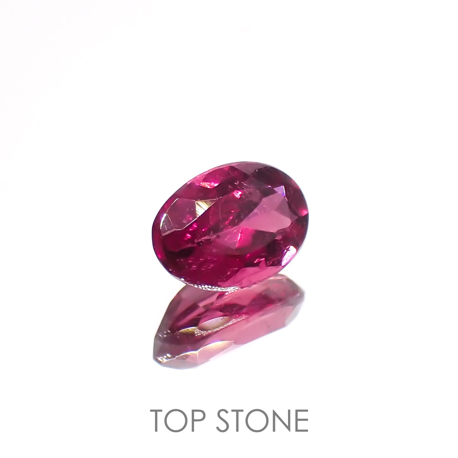 ルベライト ブラジル・ミナスジェライス州産 0.47ct[221018303]5.6x4mm前後