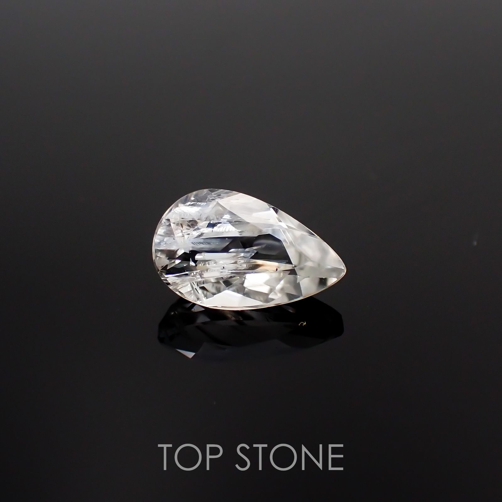 オリゴクレース(宝石名オリゴクレース)ブラジル産 0.95ct 識別済[221219450]8.5x5.2mm前後