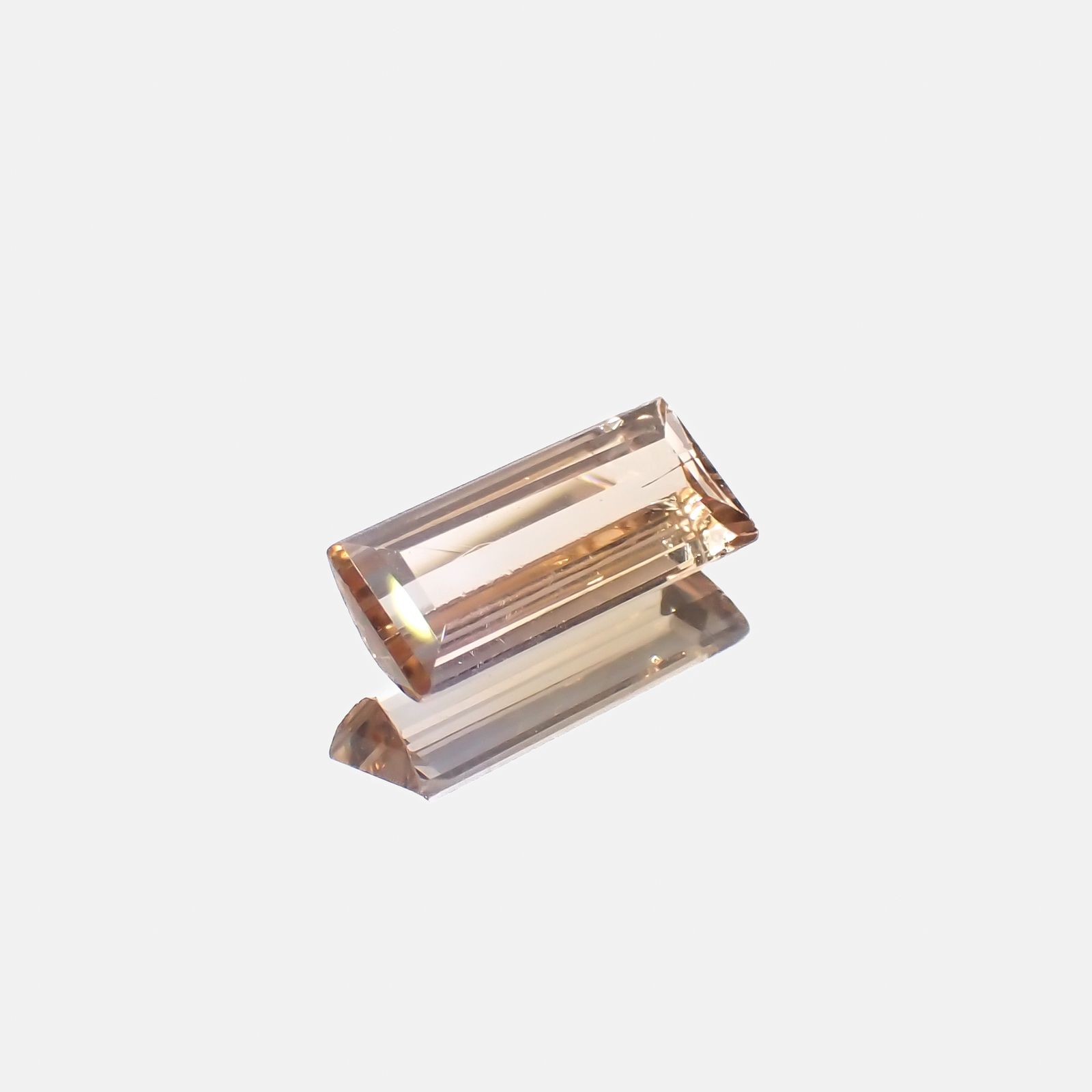 バイカラートパーズ ブラジル産 1.40ct[231023707]10.1x4.3mm前後