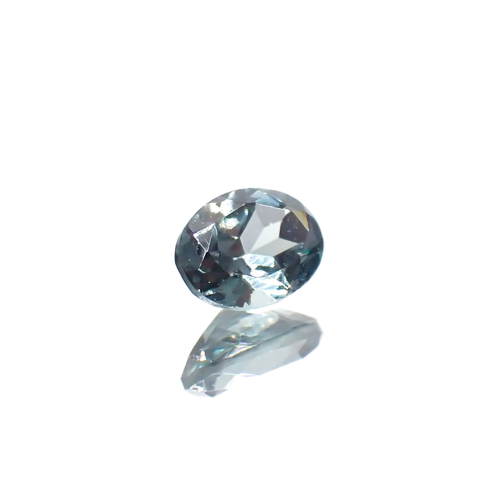 カラーチェンジガーネット アレキタイプ マダガスカル・ベキリー産 0.22ct[231224753]4.1x3mm前後