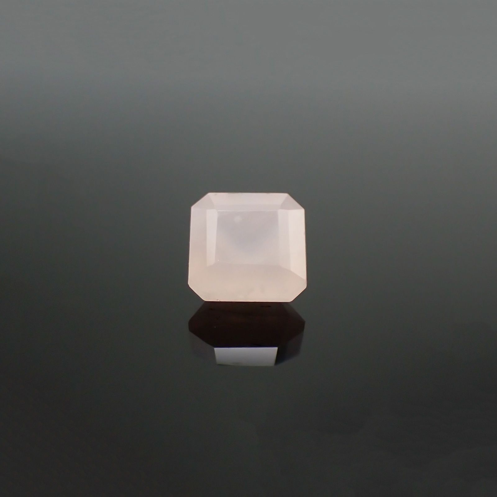 ピンクスミソナイト(宝石名ピンク・スミソナイト) メキシコ産 1.06ct 識別済[210812443]5.3×5.2mm前後