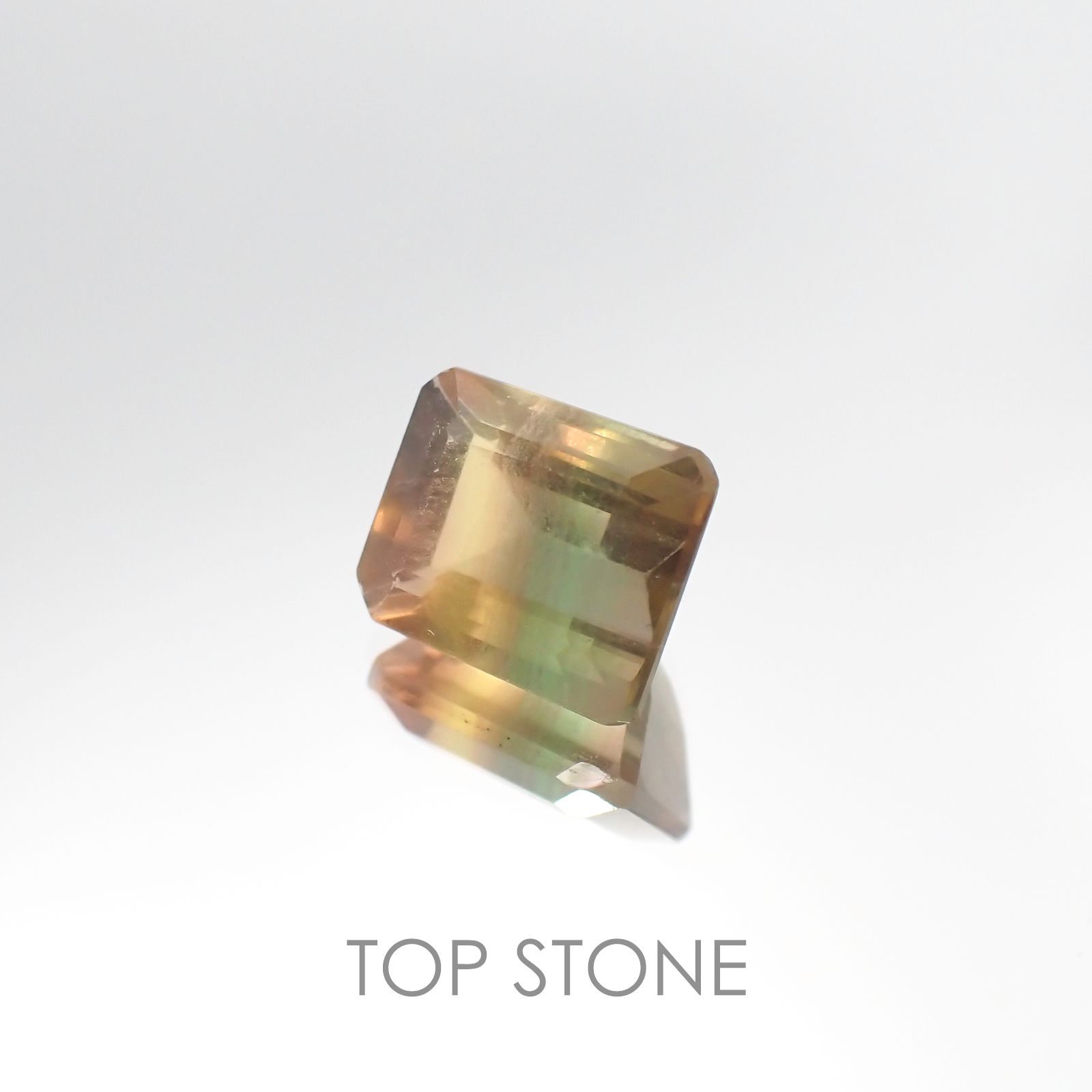 バイカラーフローライト ブラジル産 ルース 4.43ct[20106390]10×8mm前後