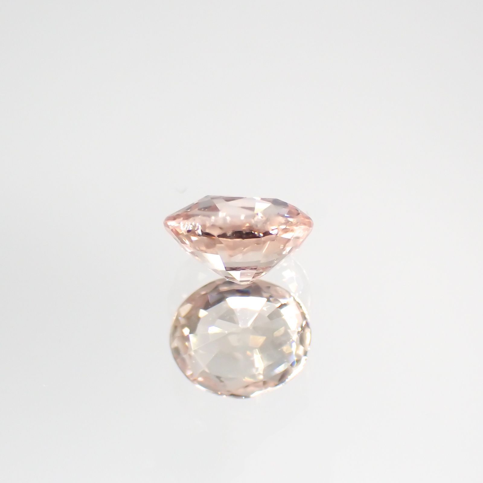 ピンクサファイア(宝石名ピンク・サファイア) マダガスカル/スリランカ産 0.51ct 識別済[210712557]4.9×4.1mm前後