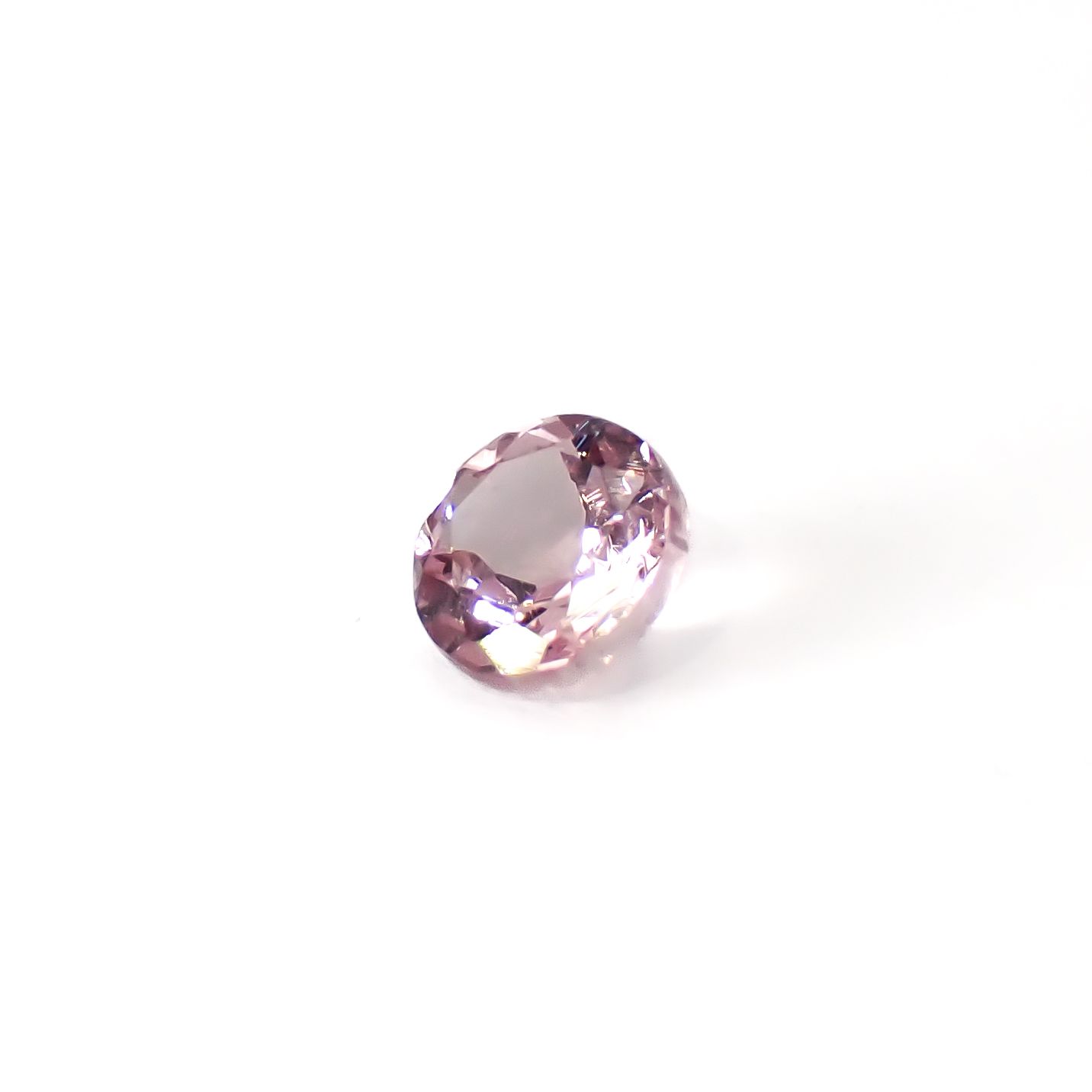ドラゴンガーネット タンザニア産 0.50ct / 4.5x4.5mm前後 [260532244]