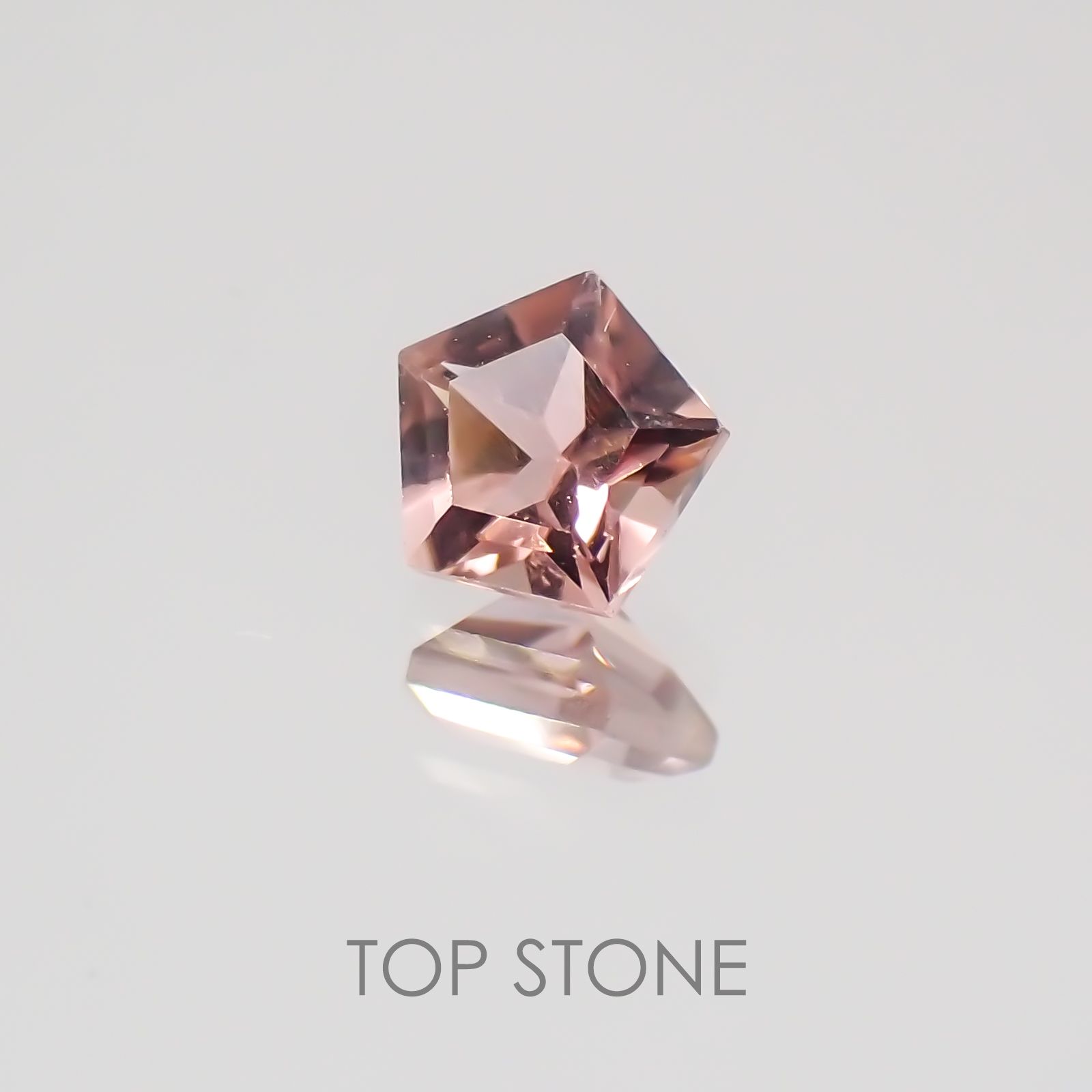 ◇ペンタゴンカット◇ピンクトルマリンSA(宝石名ピンク・トルマリン) ブラジル/アフリカ産 0.25ct 識別済[21029547]4.2×4.2mm前後