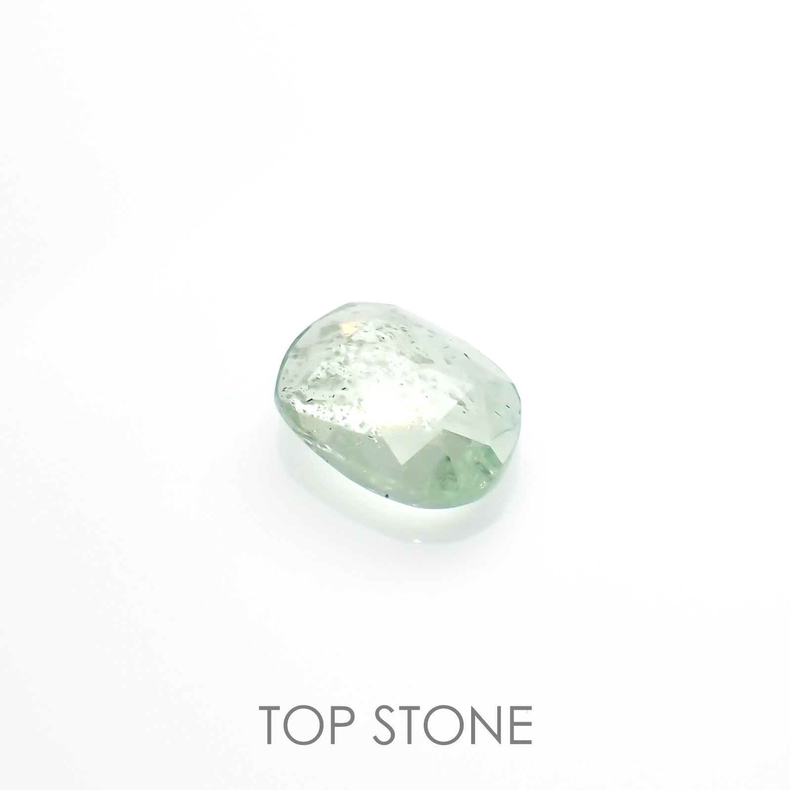 ◇ローズカット◇バナジウムコーネルピン(宝石名コーネルピン)タンザニア・タンガ州産 0.70ct 識別済[220115549]6.3x4.6mm前後