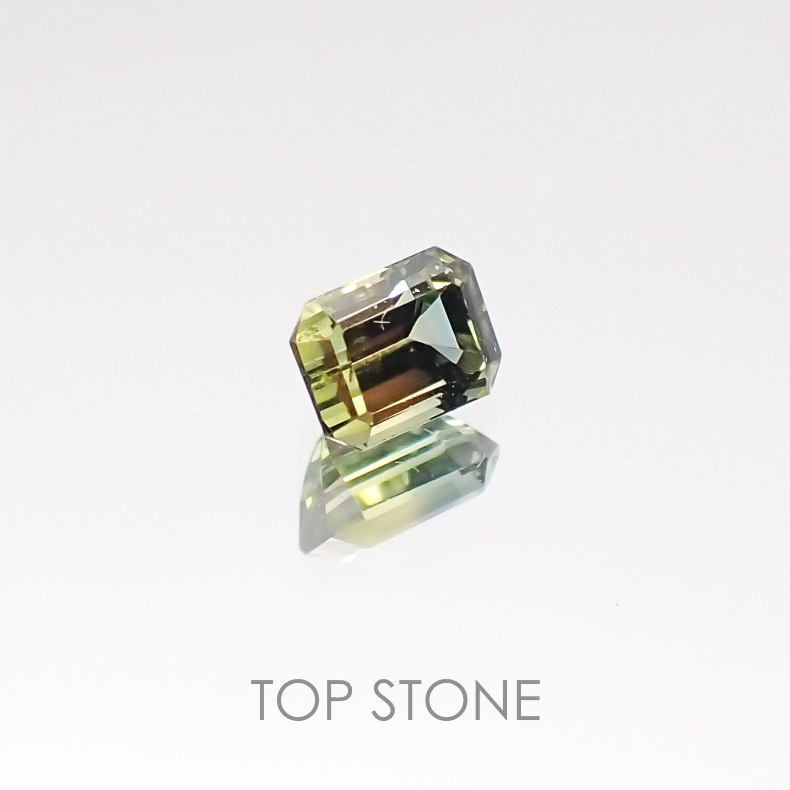 バイカラーサファイア タンザニア産 ルース 0.22ct[20106690]3.6×2.7mm前後