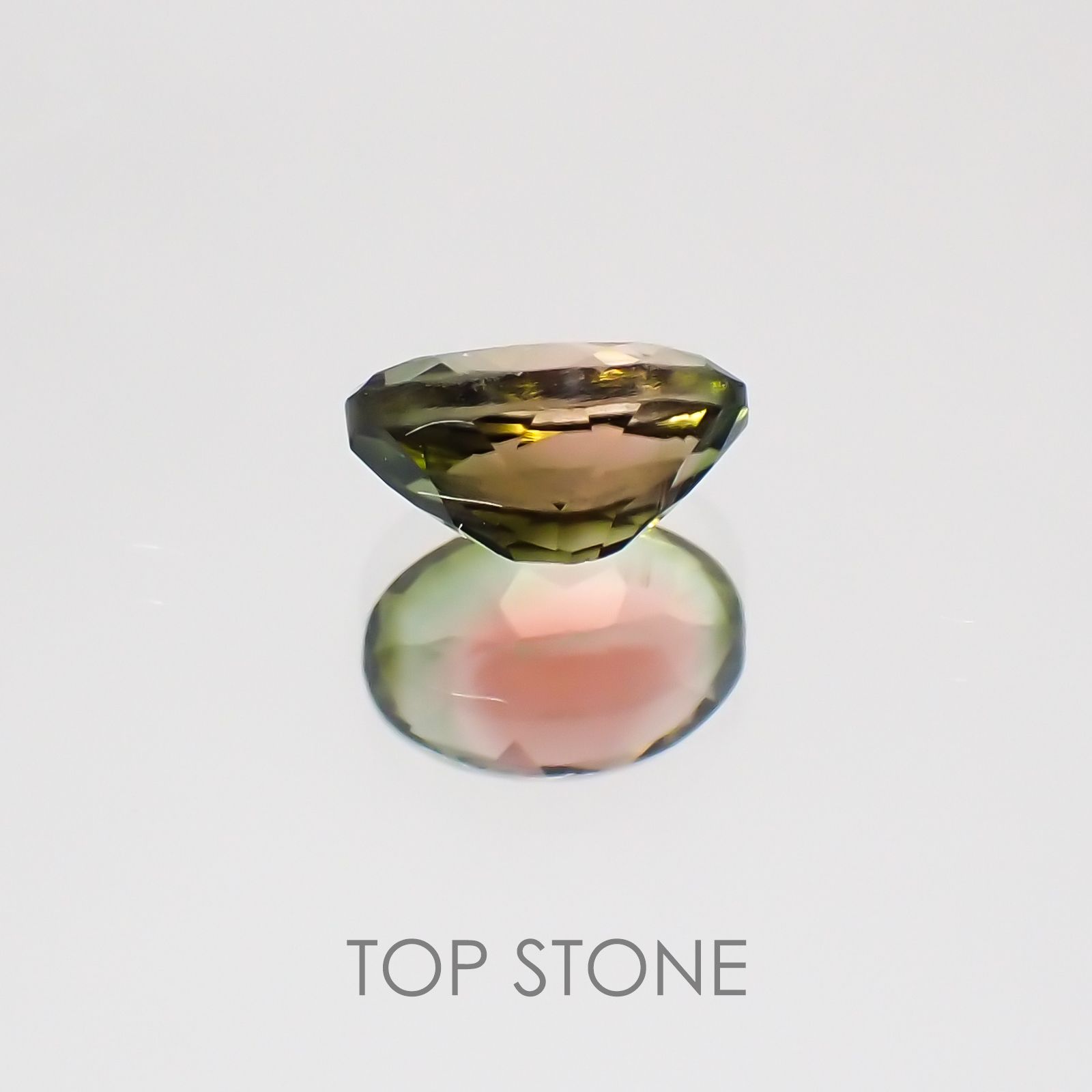 バイカラートルマリン ブラジル産 ルース 0.49ct[20129003]5.8×3.9mm前後