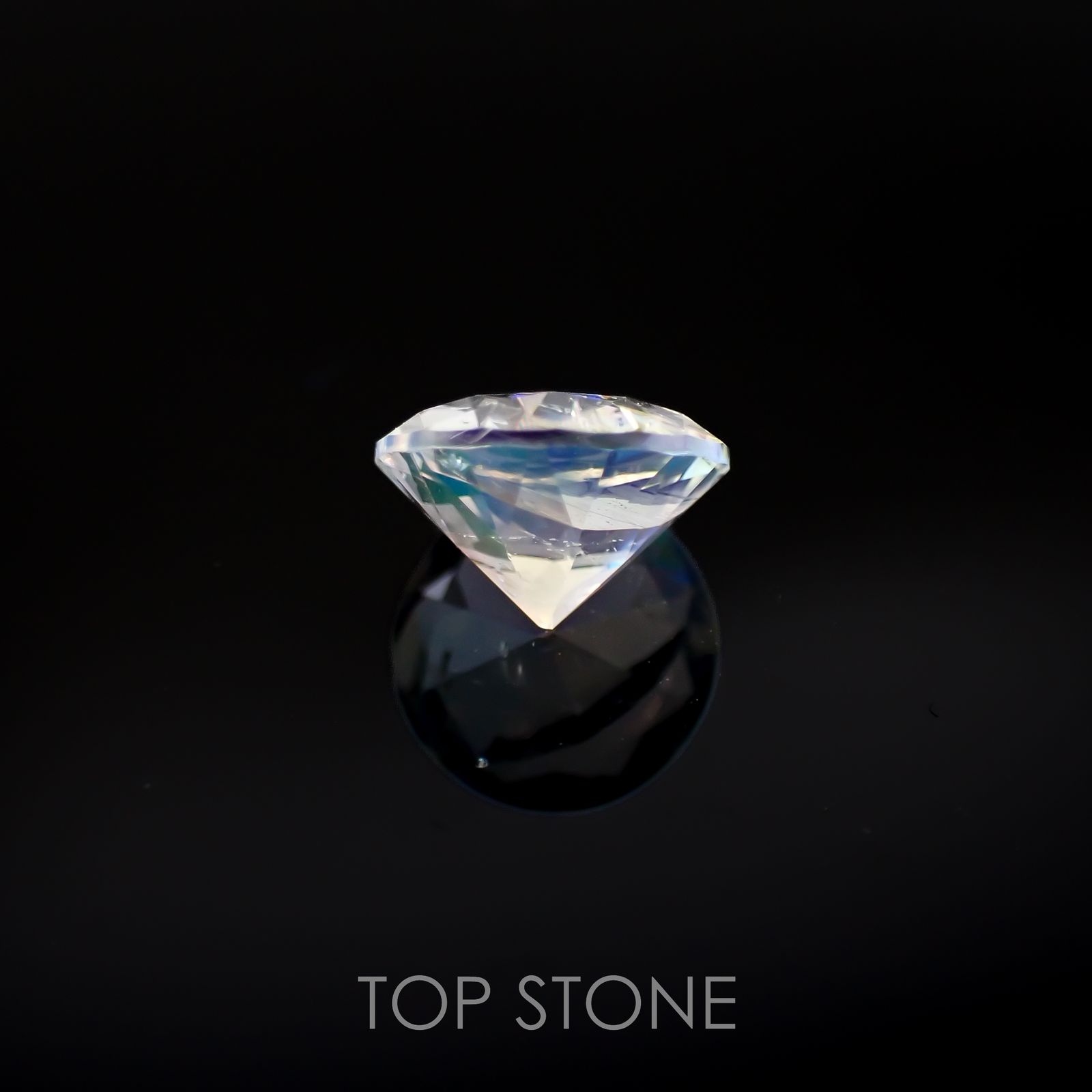 レインボームーンストーン(宝石名ラブラドライト)タンザニア産 1.33ct 識別済[220716854]7.6x7.4mm前後