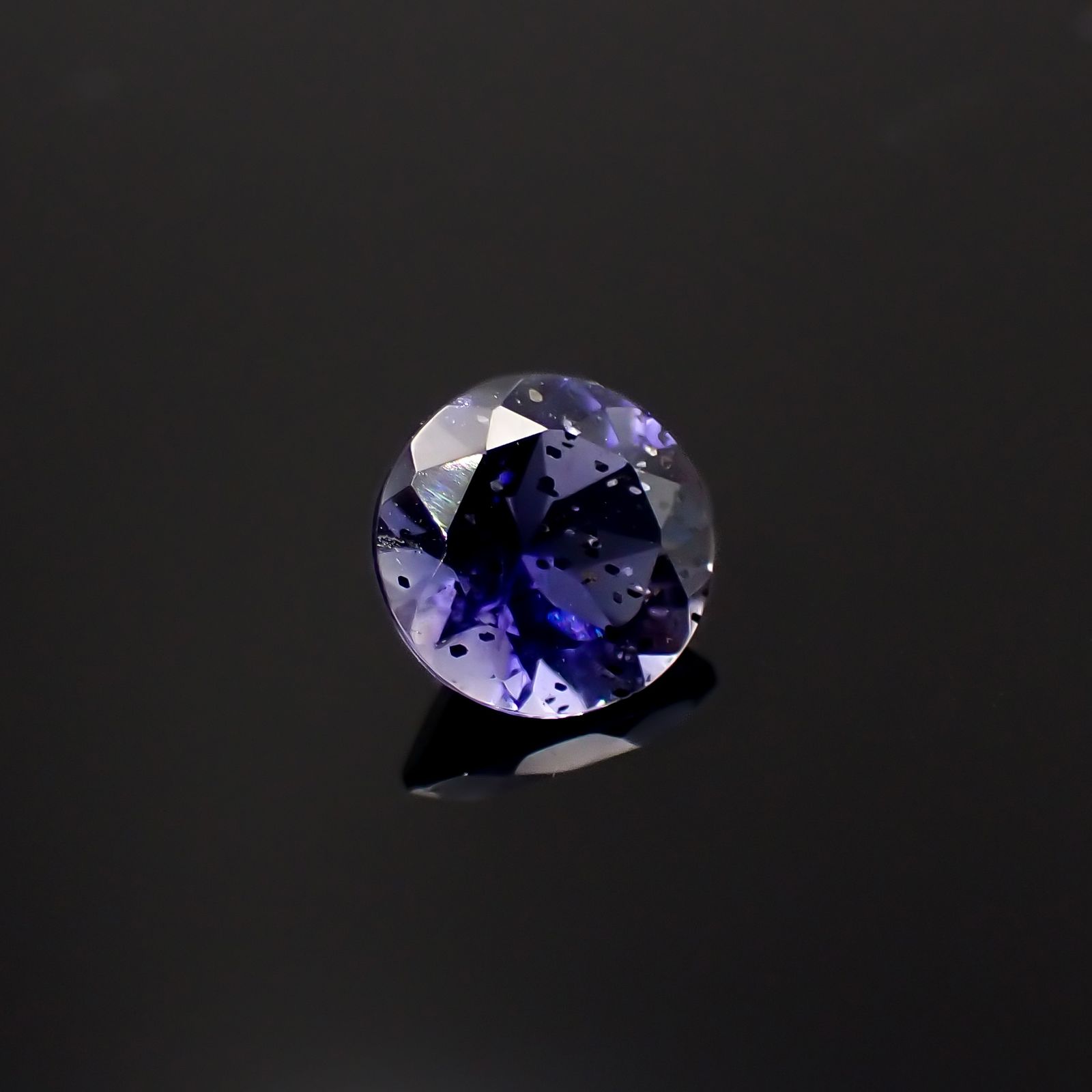 アイオライトサンストーン インド/ブラジル産 0.64ct[230923331]6.1x6mm前後