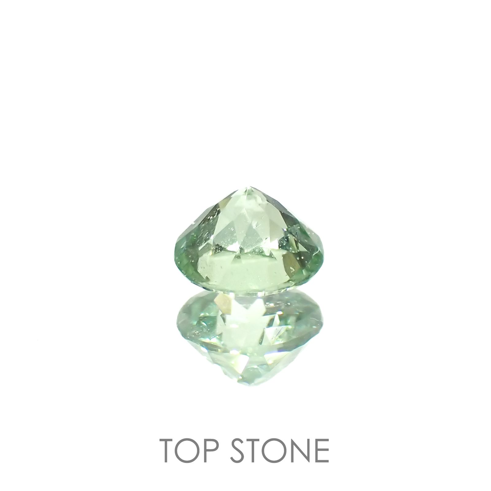 バナジウムコーネルピン(宝石名コーネルピン)タンザニア・タンガ州産 0.36ct 識別済[230320931]4.4x4.3mm前後