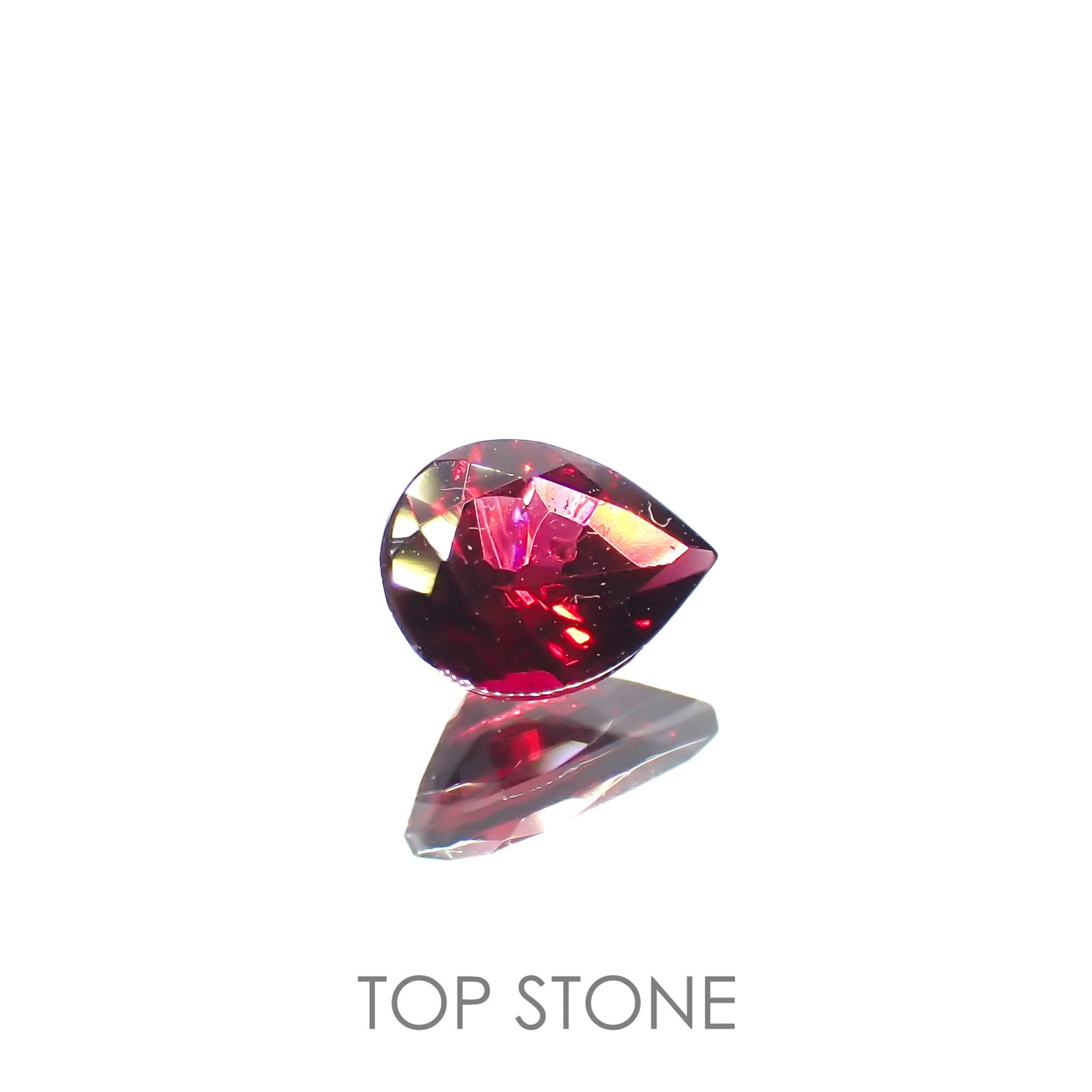 レッドスピネル(宝石名レッド・スピネル)タンザニア産 0.31ct 識別済[220716898]5x3.8mm前後