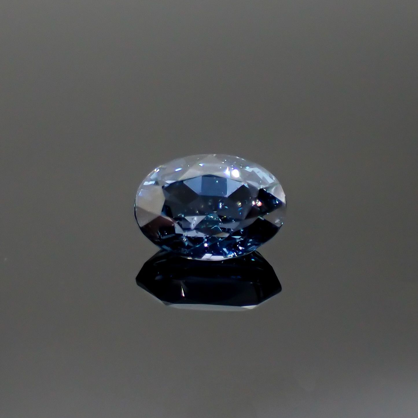 コバルトブルースピネル(宝石名ブルー・スピネル)スリランカ産 1.746ct ソ付(日独)[220817495]8.2x6.03mm前後