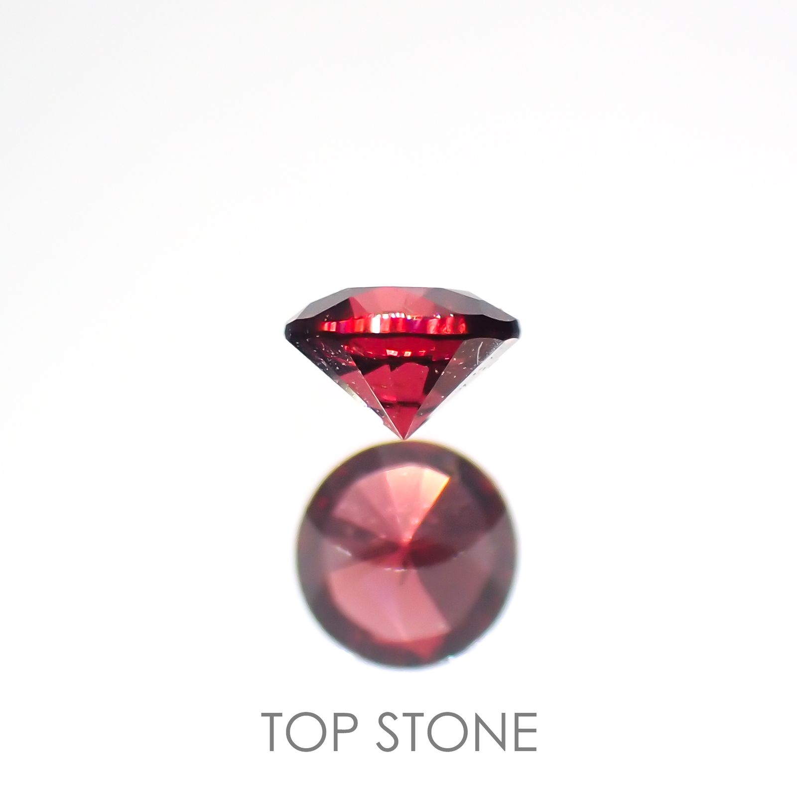 レッドスピネル(宝石名レッド・スピネル)タンザニア産 0.11ct 識別済[220114315]2.8x2.8mm前後