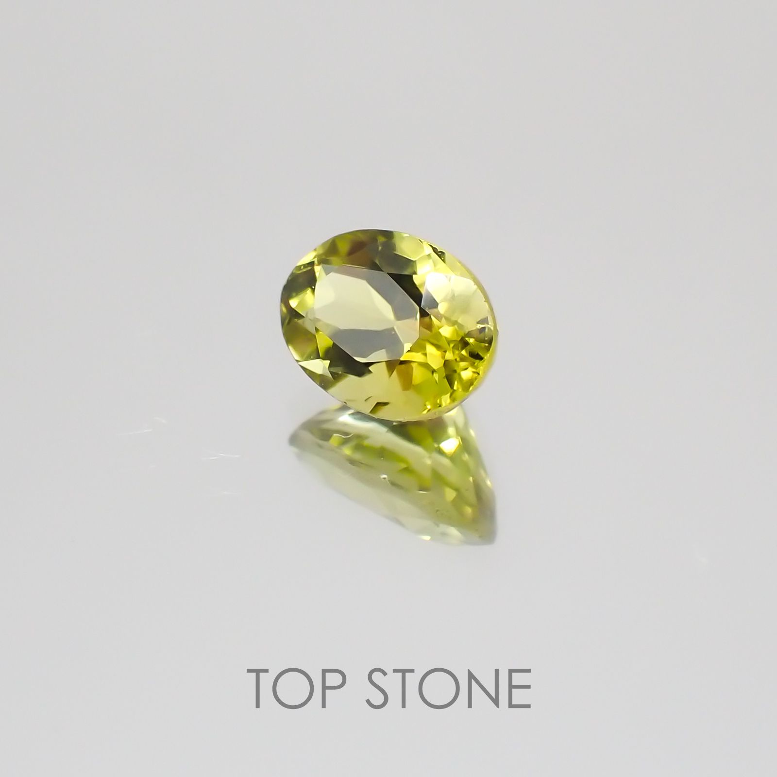 カナリートルマリン(宝石名トルマリン) ナイジェリア産 0.51ct 識別済[20128994]5.7×4mm前後