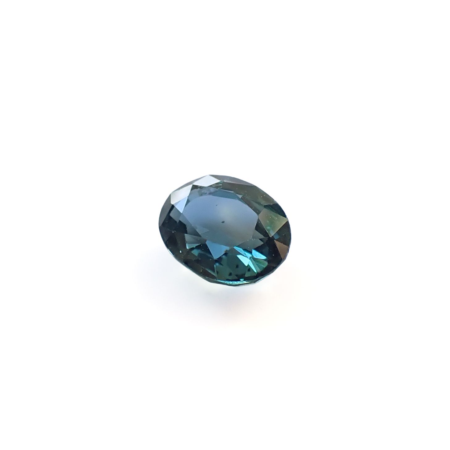サファイア(宝石名サファイア) マダガスカル/スリランカ産 ソ付(彩珠) 1.768ct / 7.8x6mm前後 [260112473]