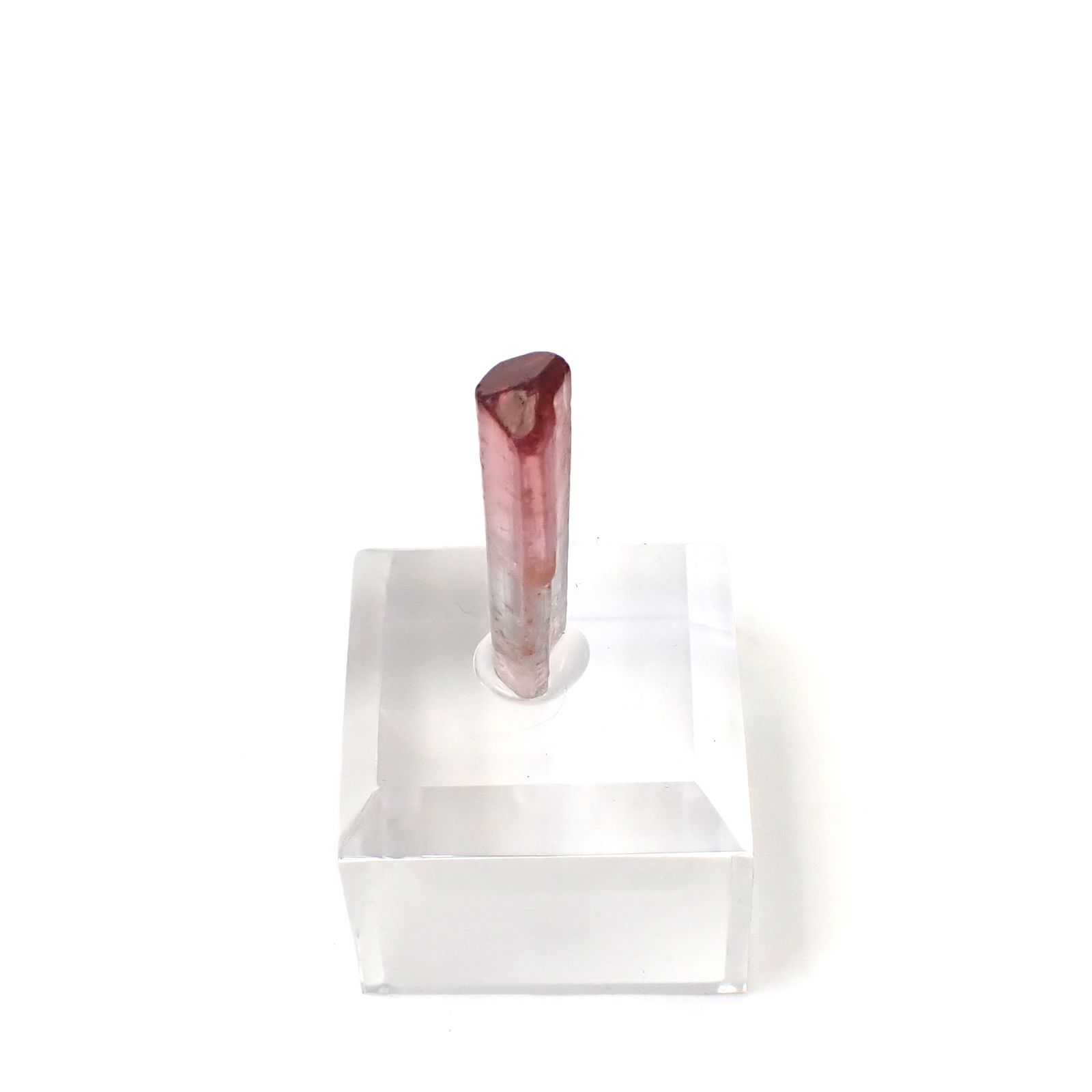 トルマリン柱状結晶原石 ナイジェリア産 アクリル台座付き 6.99ct(1.39g) / 5.3x8.2x23.4mm前後 [260632362]