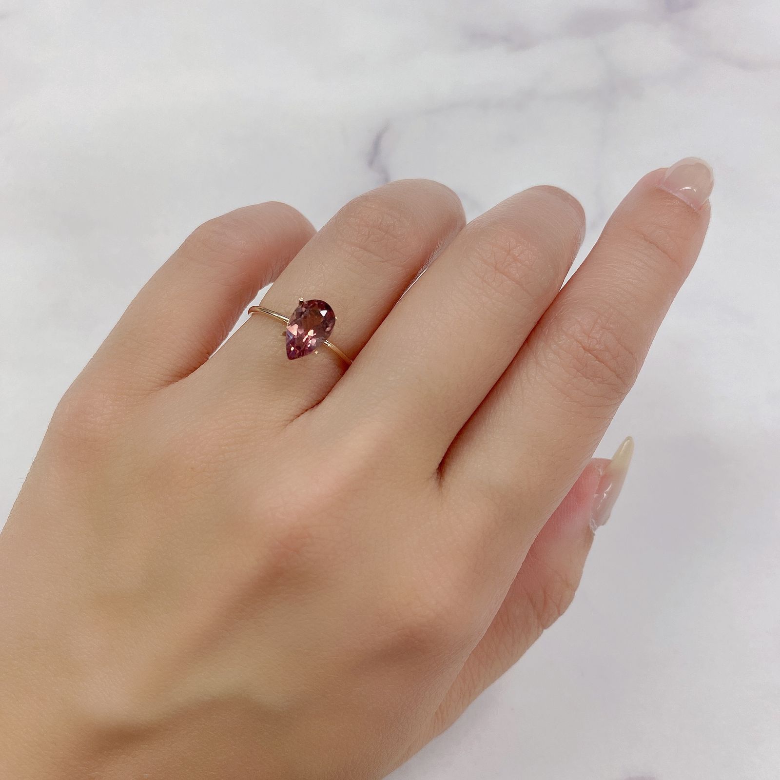 ピンクアパタイト(宝石名アパタイト) ブラジル産 1.37ct 識別済[21029862]9.3×5.9mm前後