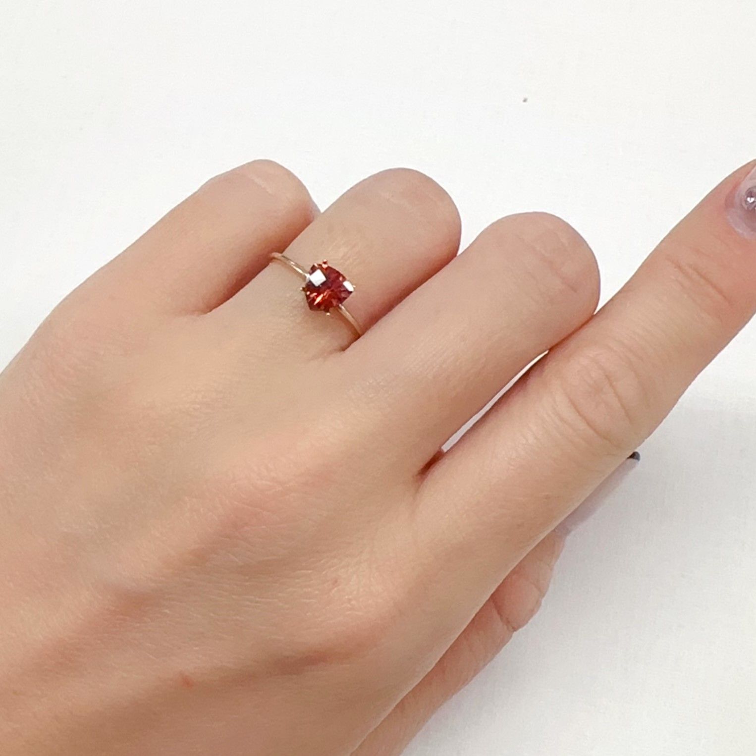 ◇チェッカーカット◇アンデシン(宝石名アンデシン/ラブラドライト)チベット産 0.68ct 識別済[240225971]6.1x6.1mm前後