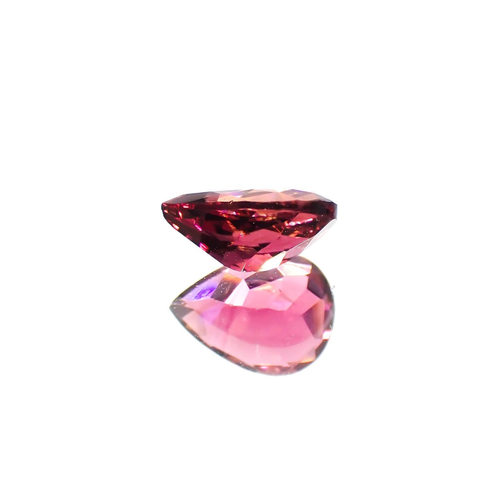 パープルトルマリン(宝石名パープル・トルマリン) ブラジル産 識別済 0.99ct / 7.9x5.9mm前後 [260313577]