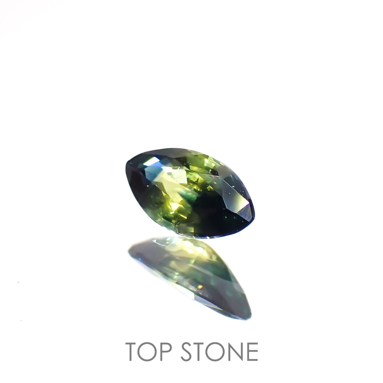 バイカラーサファイア(宝石名サファイア)マダガスカル/オーストラリア産 0.28ct 識別済[220114852]5.8x3mm前後